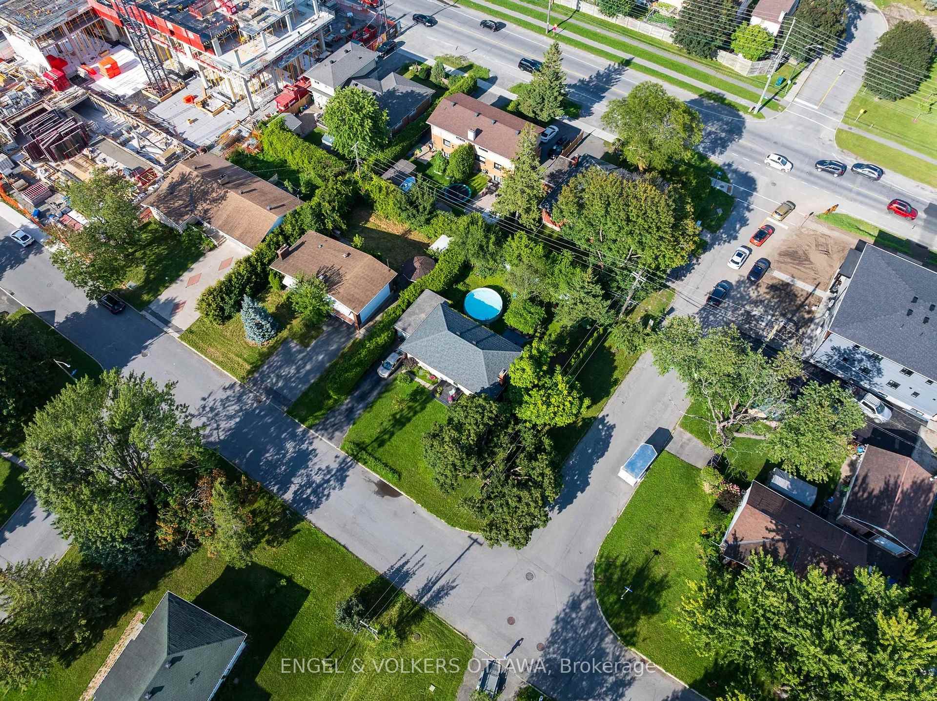 Photo 27 of 11 Hilliard Avenue, Ottawa, City View/Skyline/Fisher Heights/Parkwood Hills — HOMEH