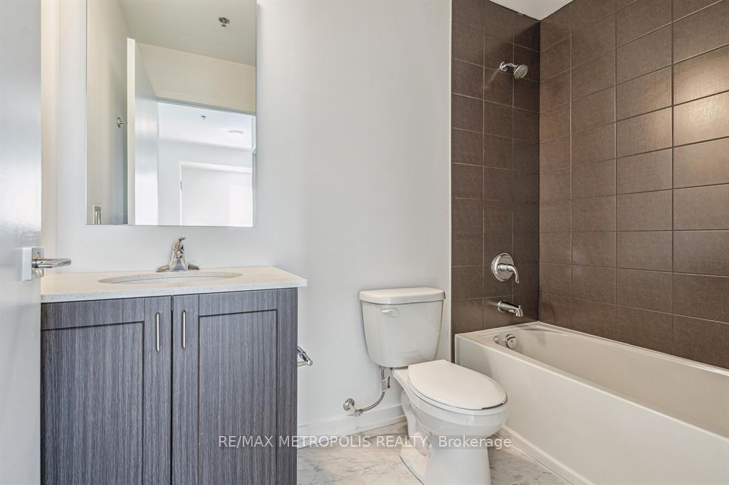 Photo 18 of Unit 422, 430 Essa Road, Barrie, Holly — HOMEH