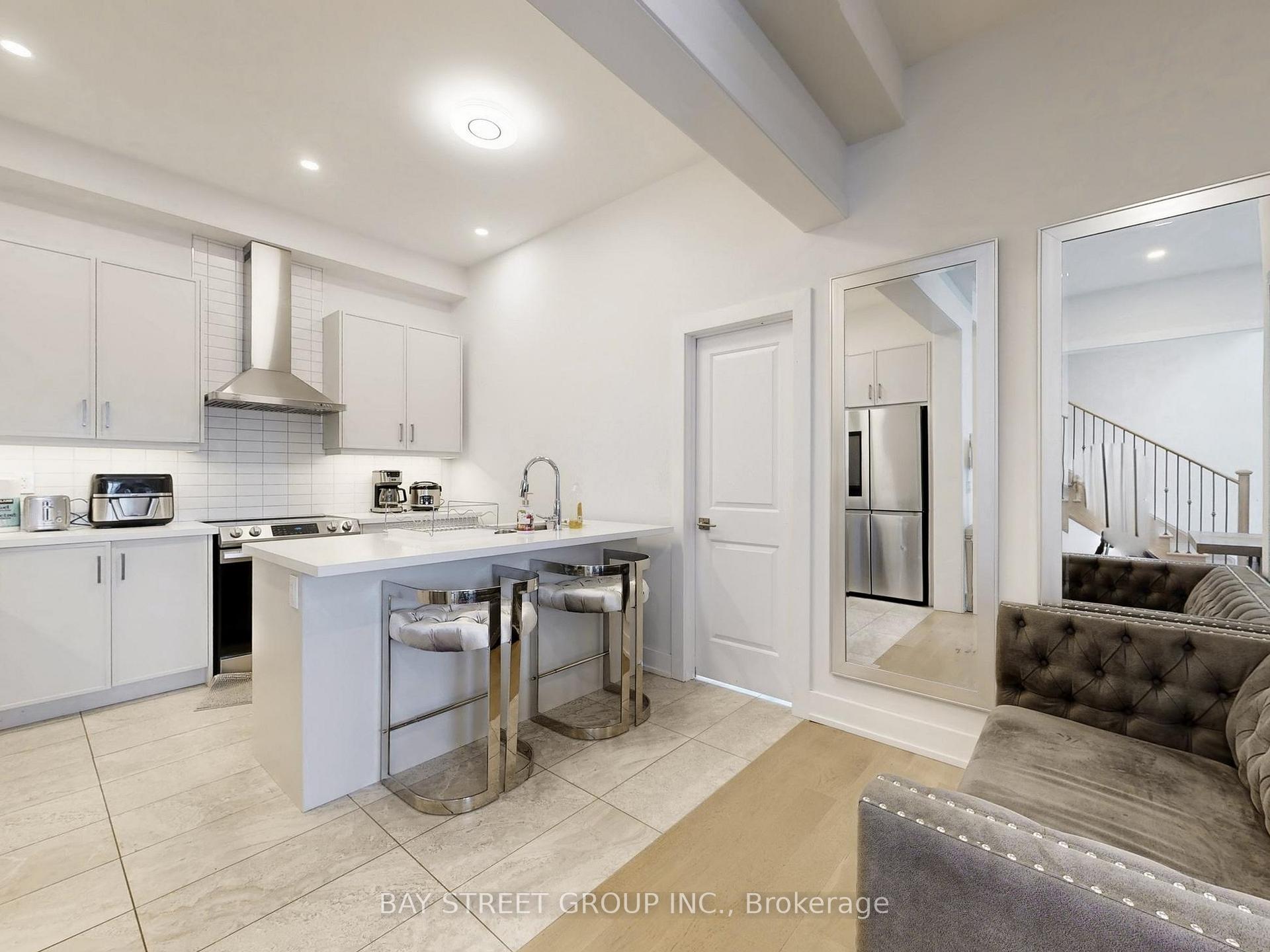 Photo 5 of 88 Harvey Bunker Crescent, Markham, Angus Glen — HOMEH