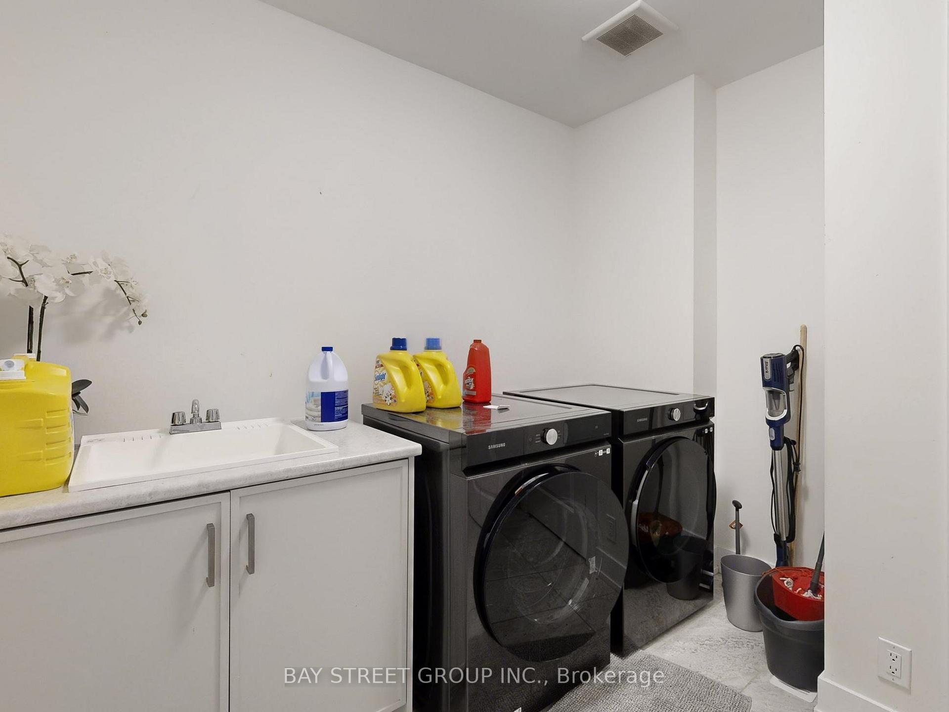 Photo 25 of 88 Harvey Bunker Crescent, Markham, Angus Glen — HOMEH
