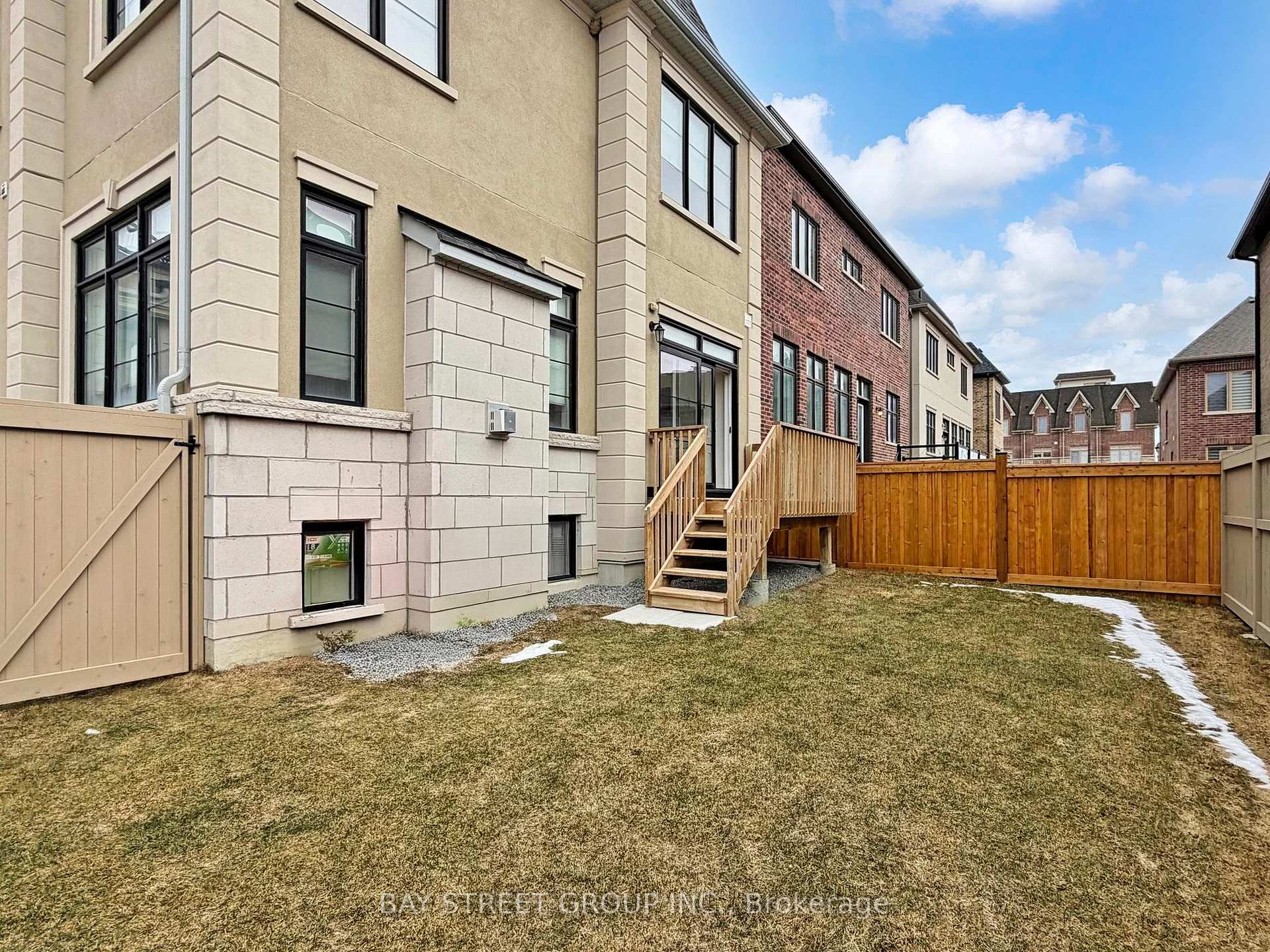 Photo 27 of 88 Harvey Bunker Crescent, Markham, Angus Glen — HOMEH