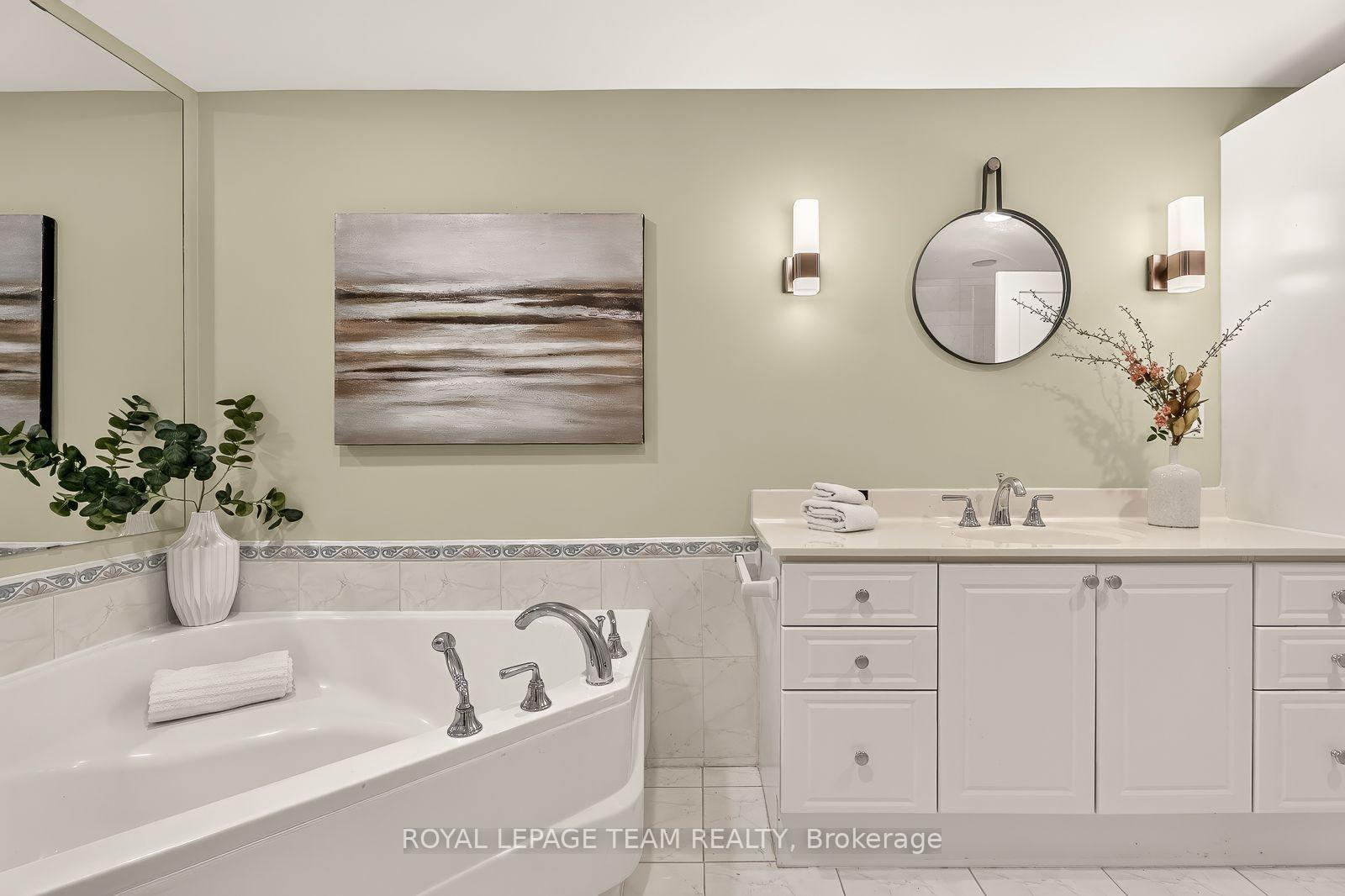 Photo 15 of 164 Dufferin Road, Ottawa, Lindenlea — HOMEH