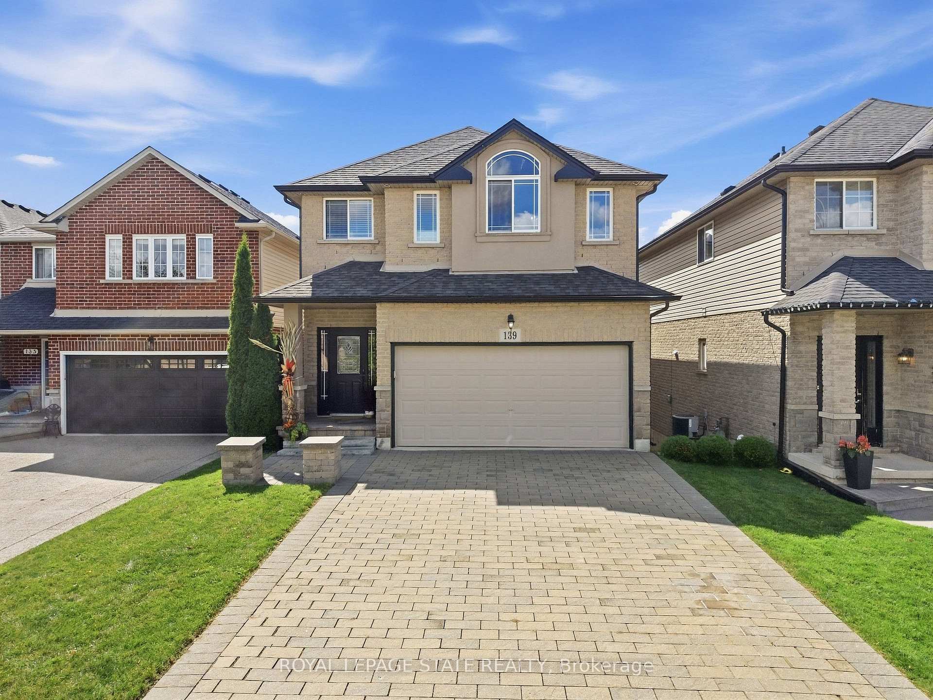 Photo 1 of 139 Stoneglen Way, Hamilton, Mount Hope — HOMEH
