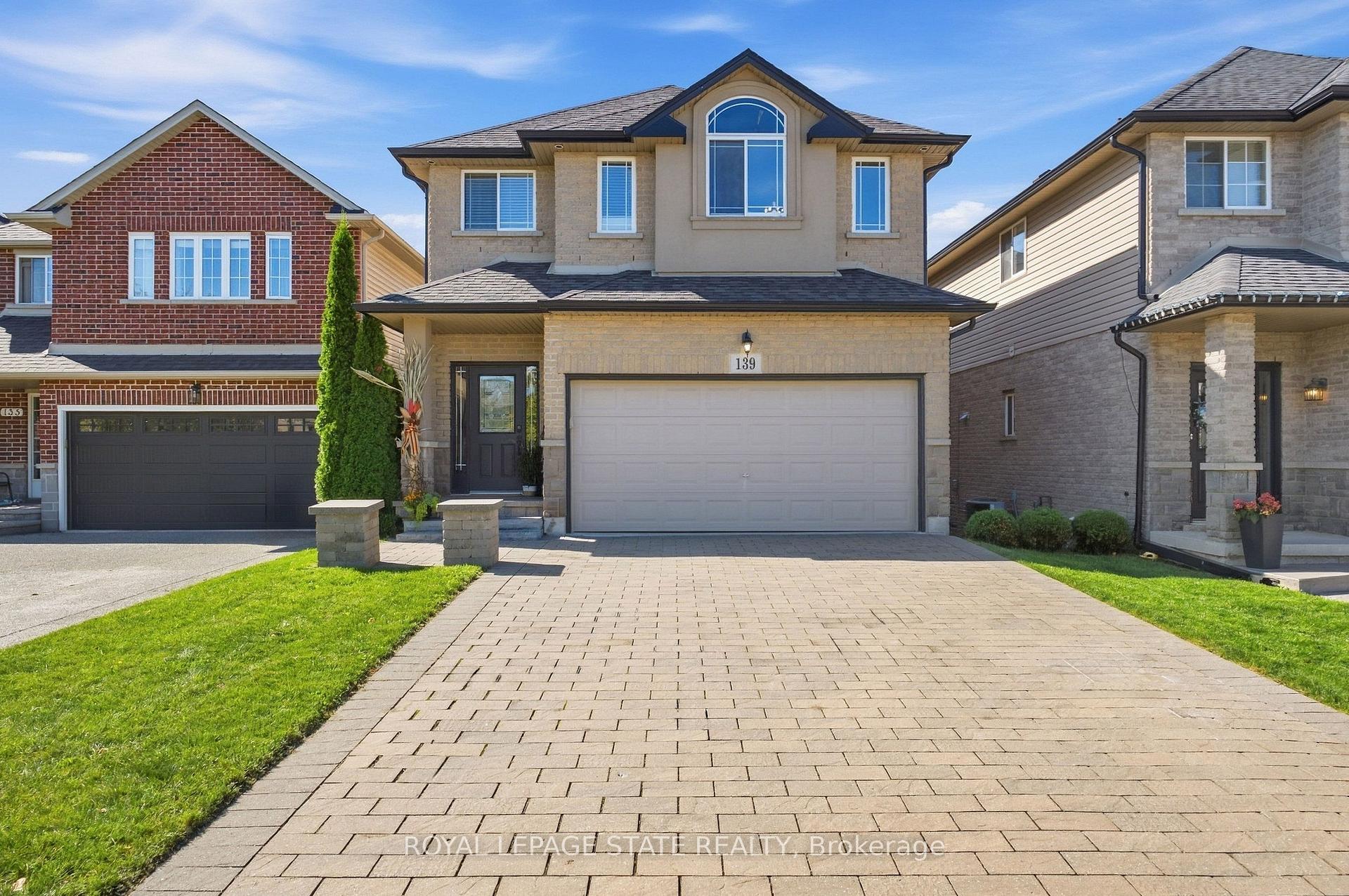 Photo 3 of 139 Stoneglen Way, Hamilton, Mount Hope — HOMEH