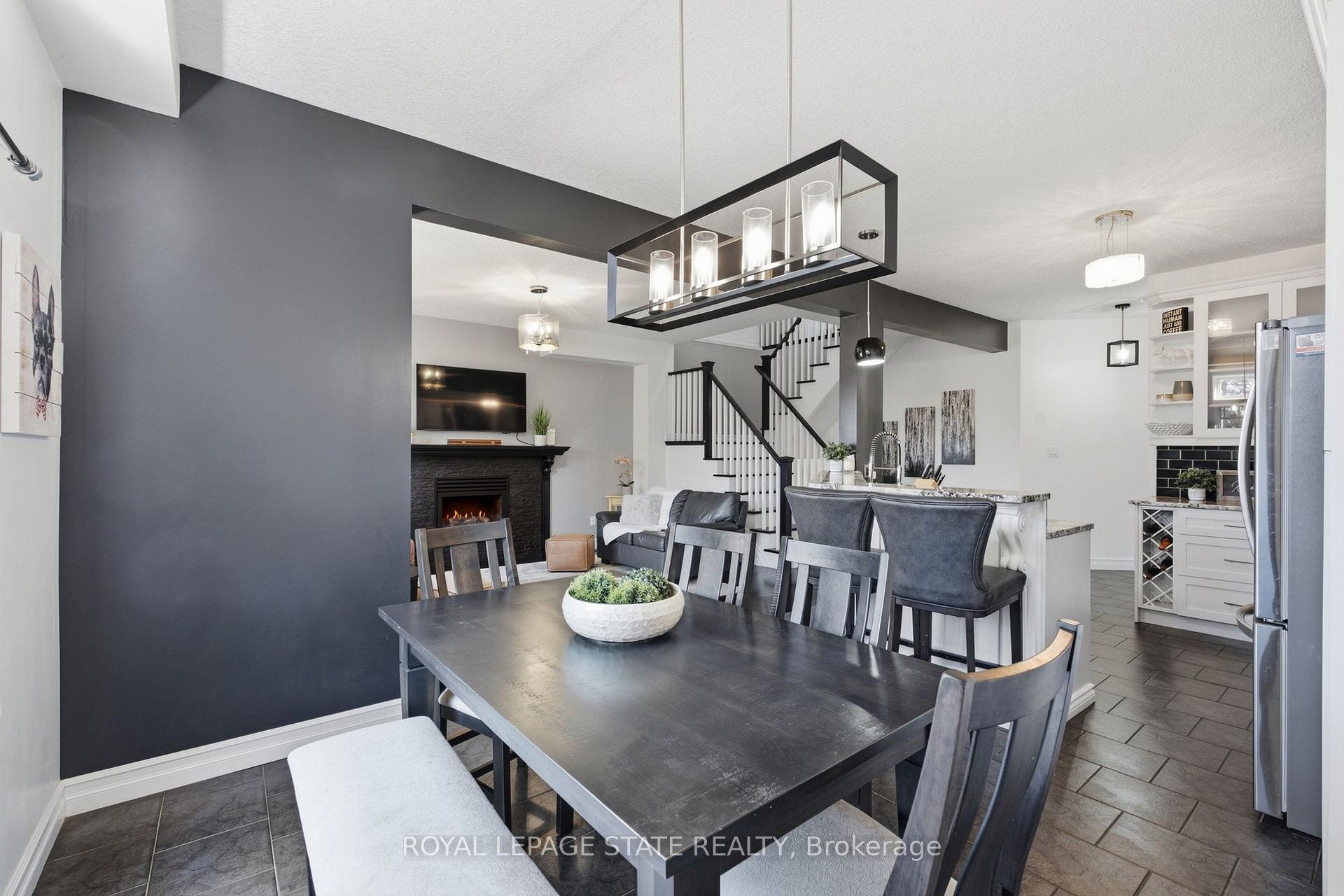 Photo 16 of 139 Stoneglen Way, Hamilton, Mount Hope — HOMEH