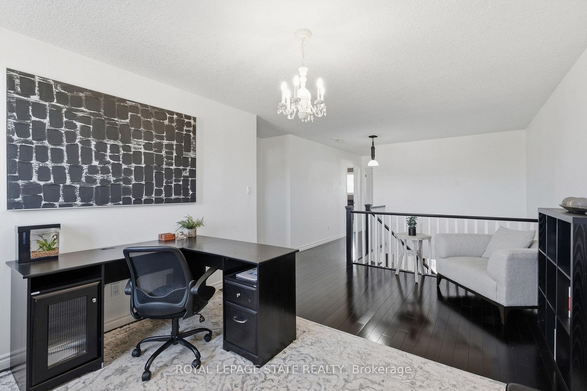 Photo 26 of 139 Stoneglen Way, Hamilton, Mount Hope — HOMEH