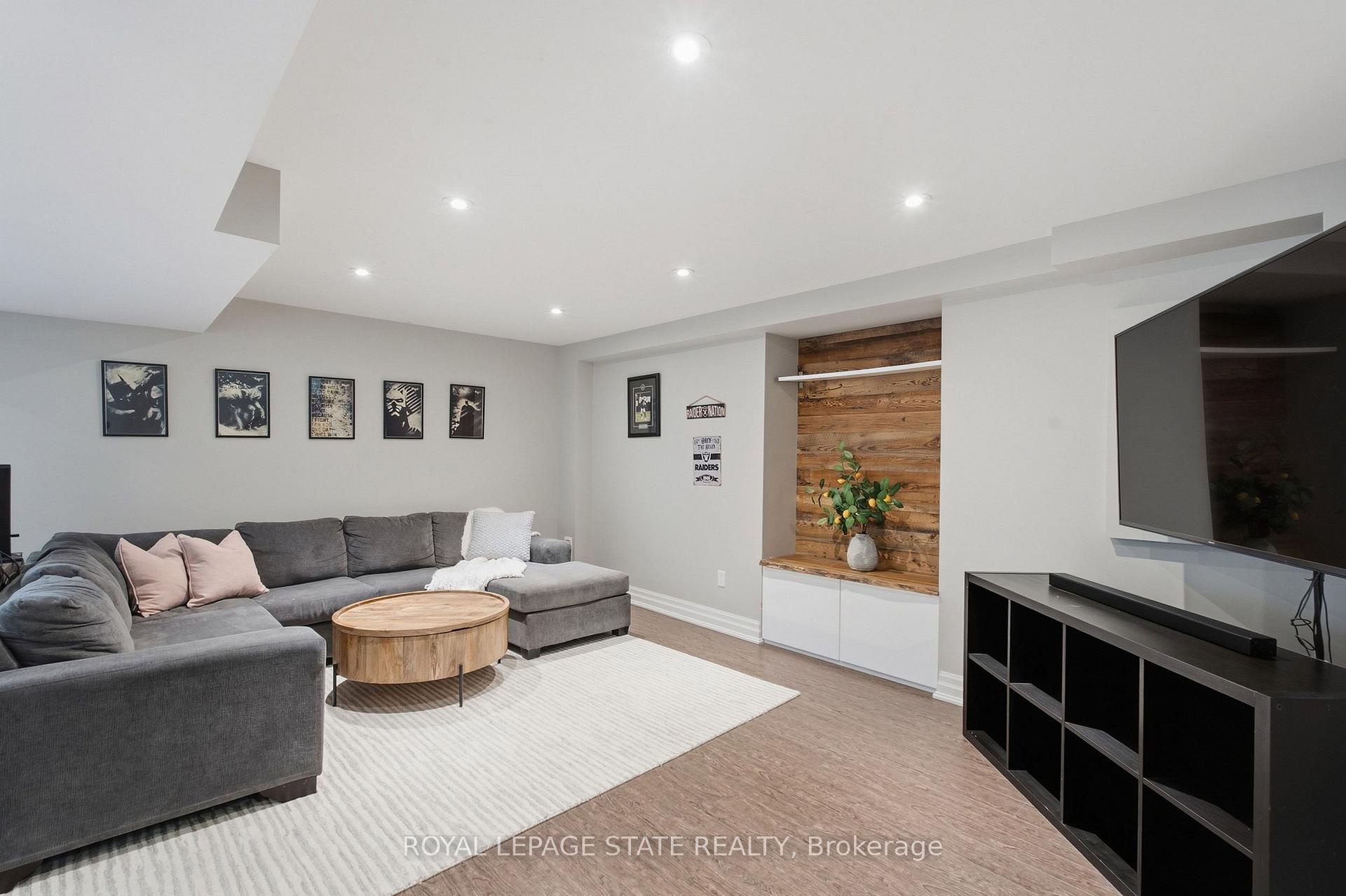 Photo 30 of 139 Stoneglen Way, Hamilton, Mount Hope — HOMEH