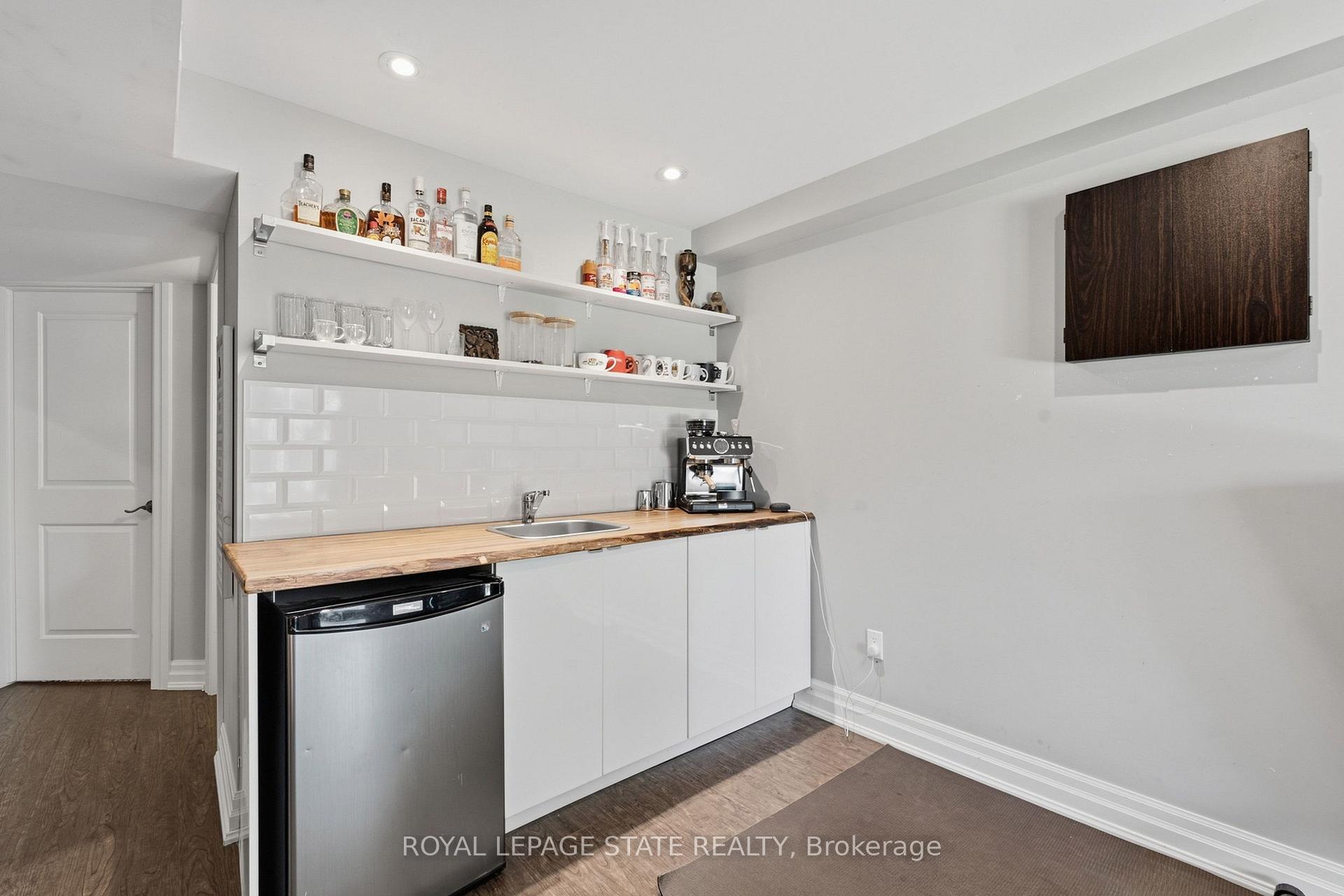 Photo 32 of 139 Stoneglen Way, Hamilton, Mount Hope — HOMEH