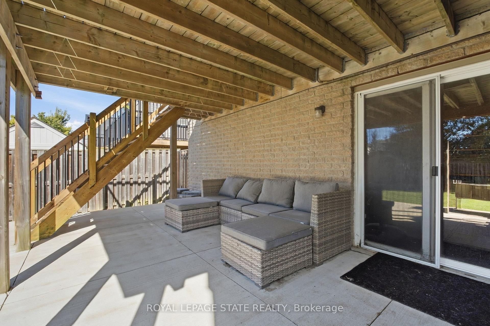 Photo 37 of 139 Stoneglen Way, Hamilton, Mount Hope — HOMEH
