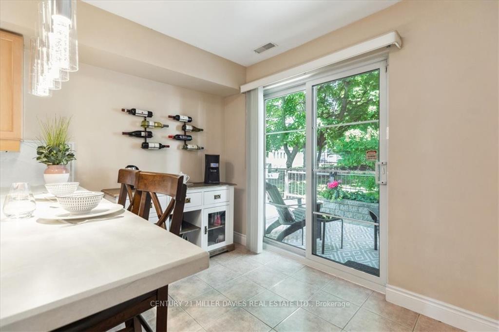 Photo 12 of Unit TH1, 442 Maple Avenue, Burlington, Brant — HOMEH