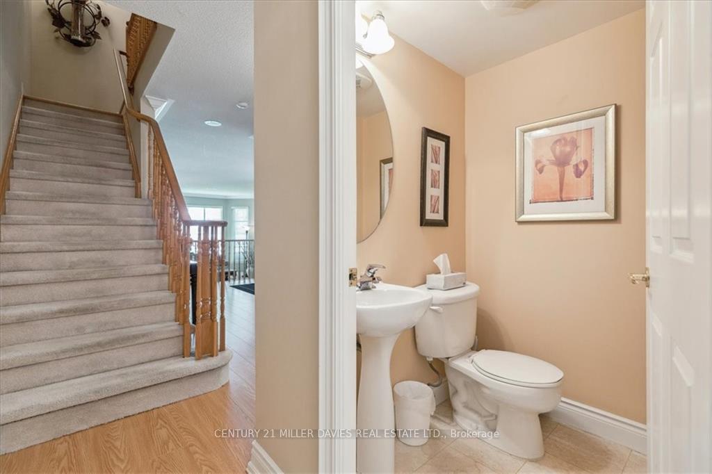 Photo 13 of Unit TH1, 442 Maple Avenue, Burlington, Brant — HOMEH