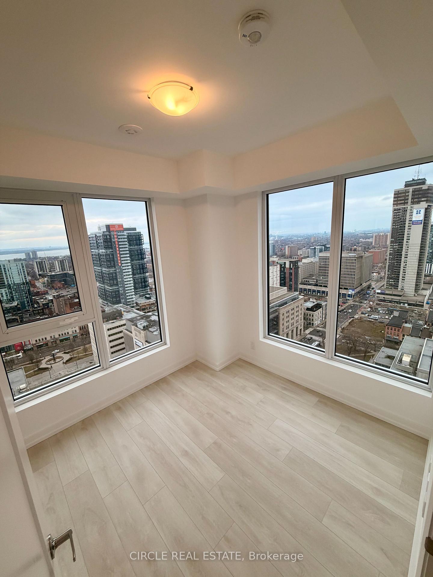 Front of Unit 2606, 75 James Street South S