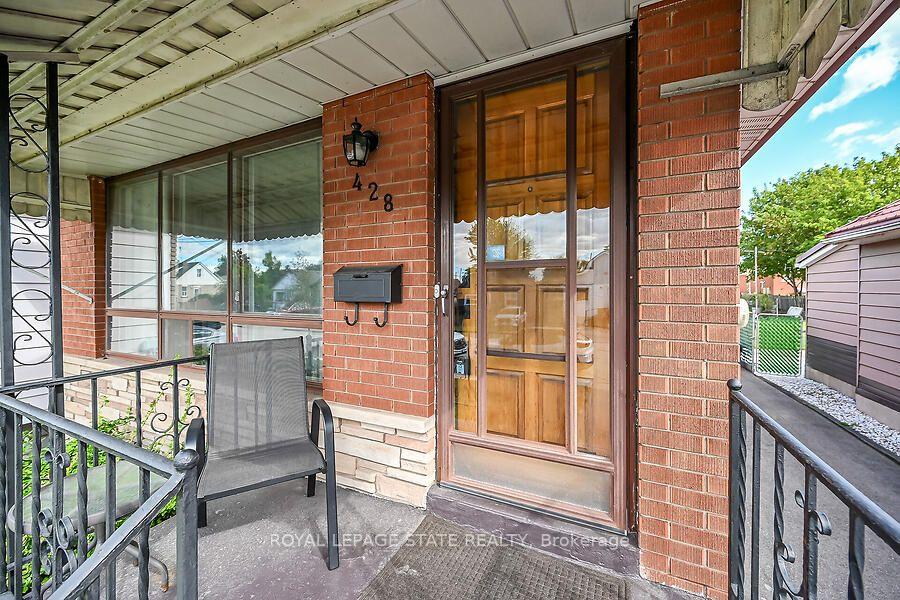 Photo 3 of 428 Brunswick Street, Hamilton, McQuesten — HOMEH
