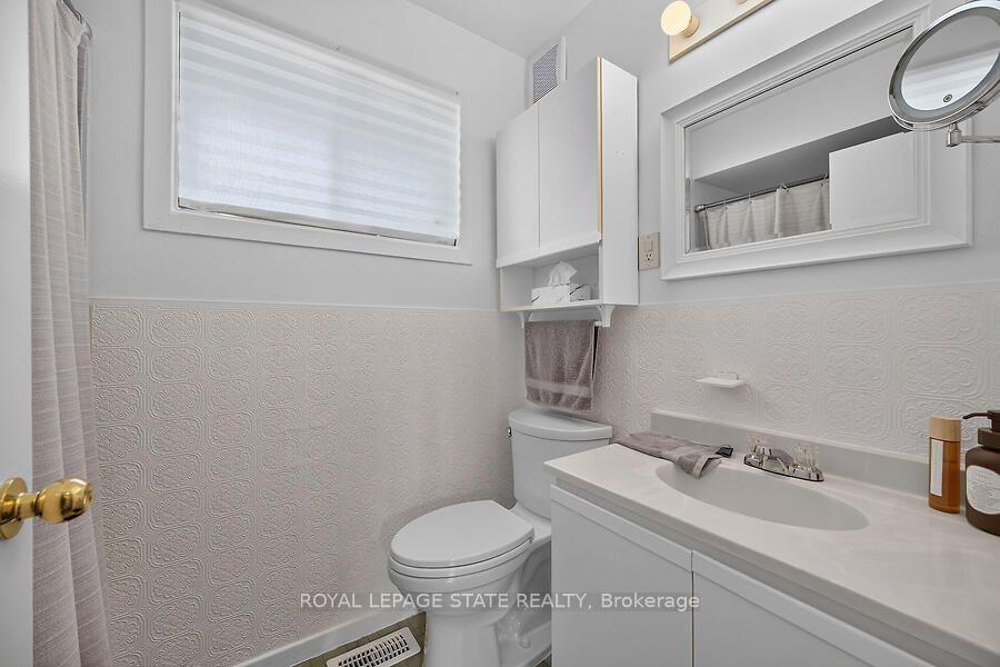 Photo 24 of 428 Brunswick Street, Hamilton, McQuesten — HOMEH