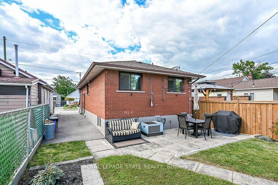 Photo 48 of 428 Brunswick Street, Hamilton, McQuesten — HOMEH