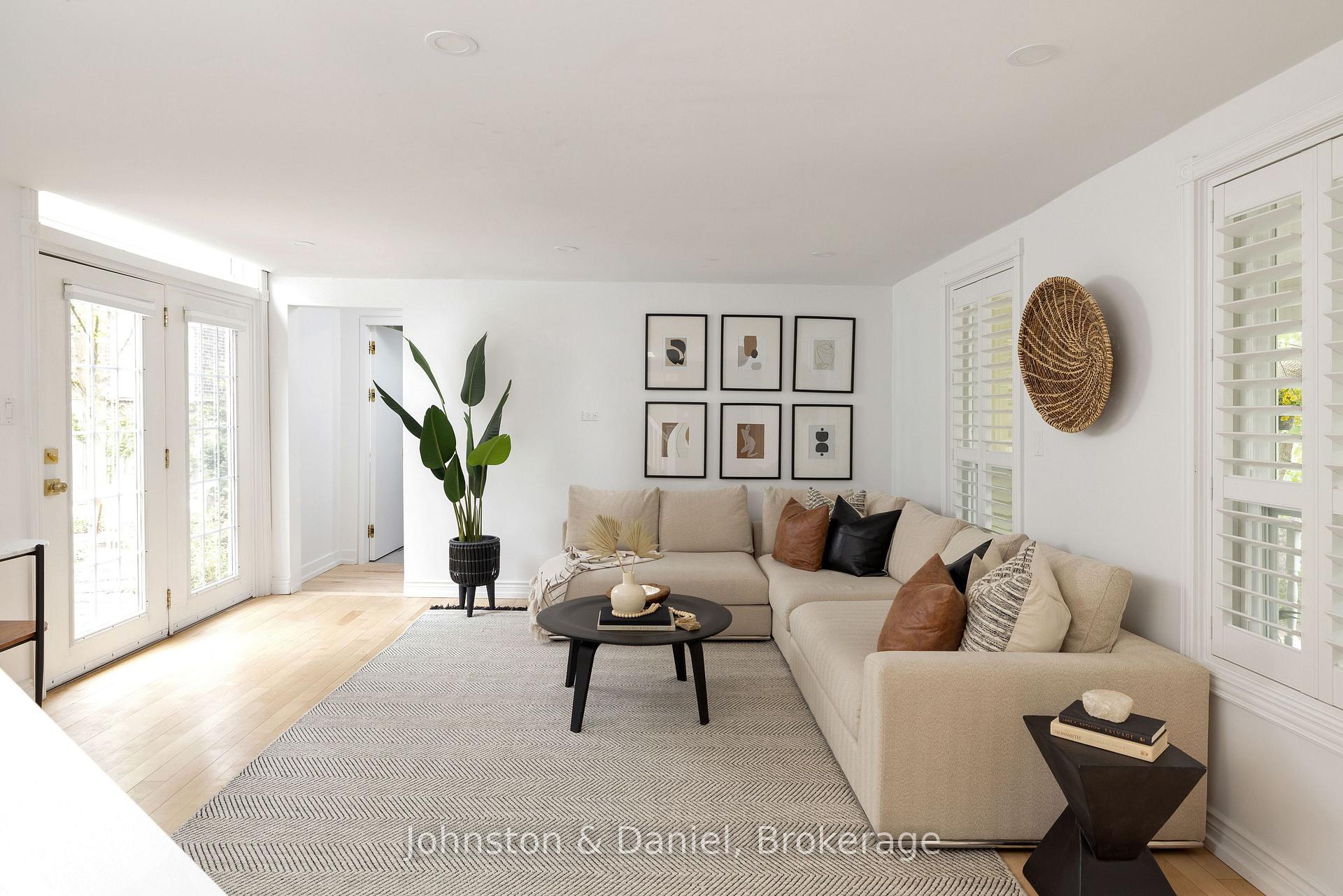 Photo 4 of 56 Grandview Avenue, Toronto, North Riverdale — HOMEH