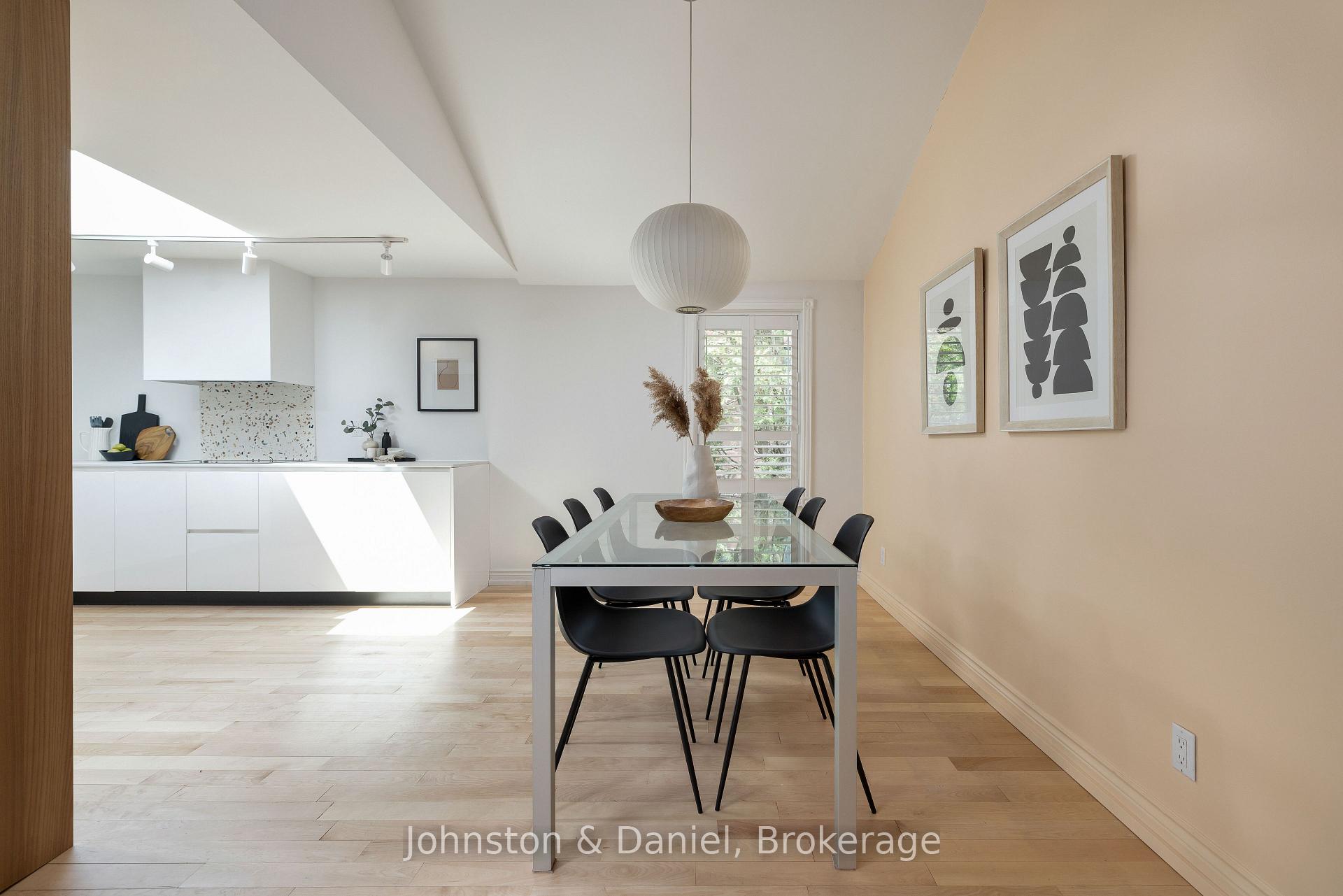 Photo 11 of 56 Grandview Avenue, Toronto, North Riverdale — HOMEH