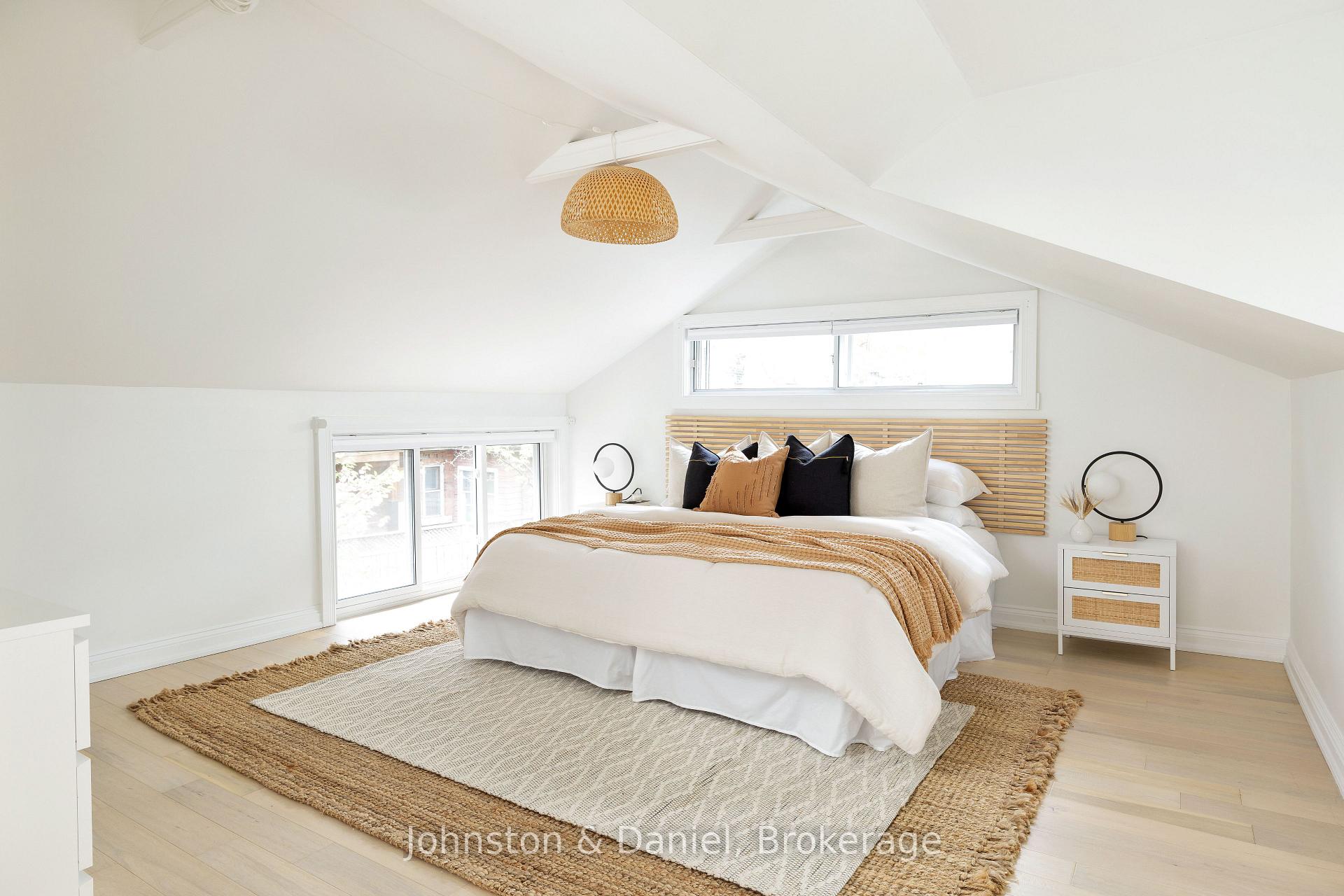 Photo 26 of 56 Grandview Avenue, Toronto, North Riverdale — HOMEH