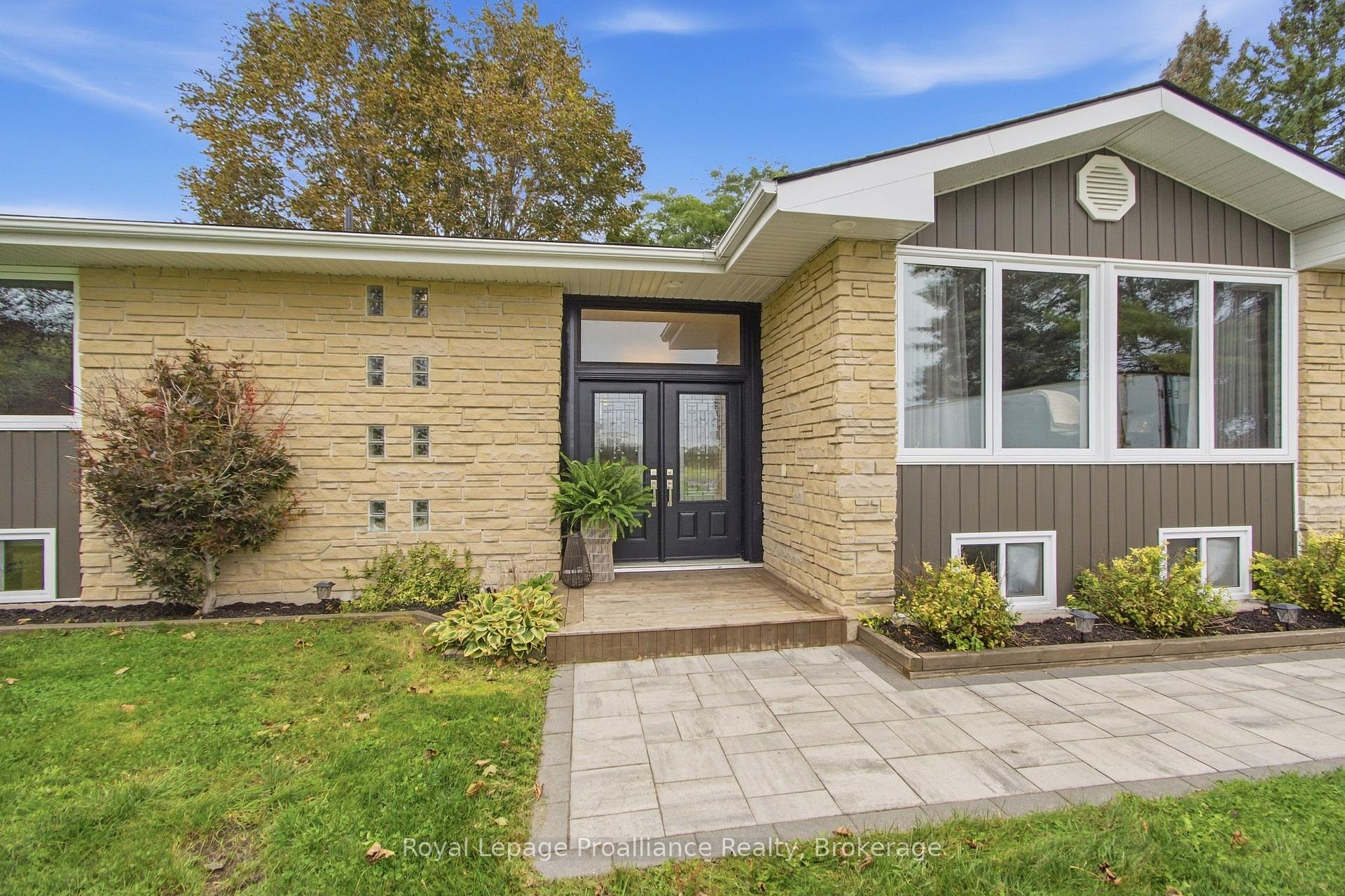 Photo 2 of 328 Ritz Road, Belleville, Thurlow Ward — HOMEH