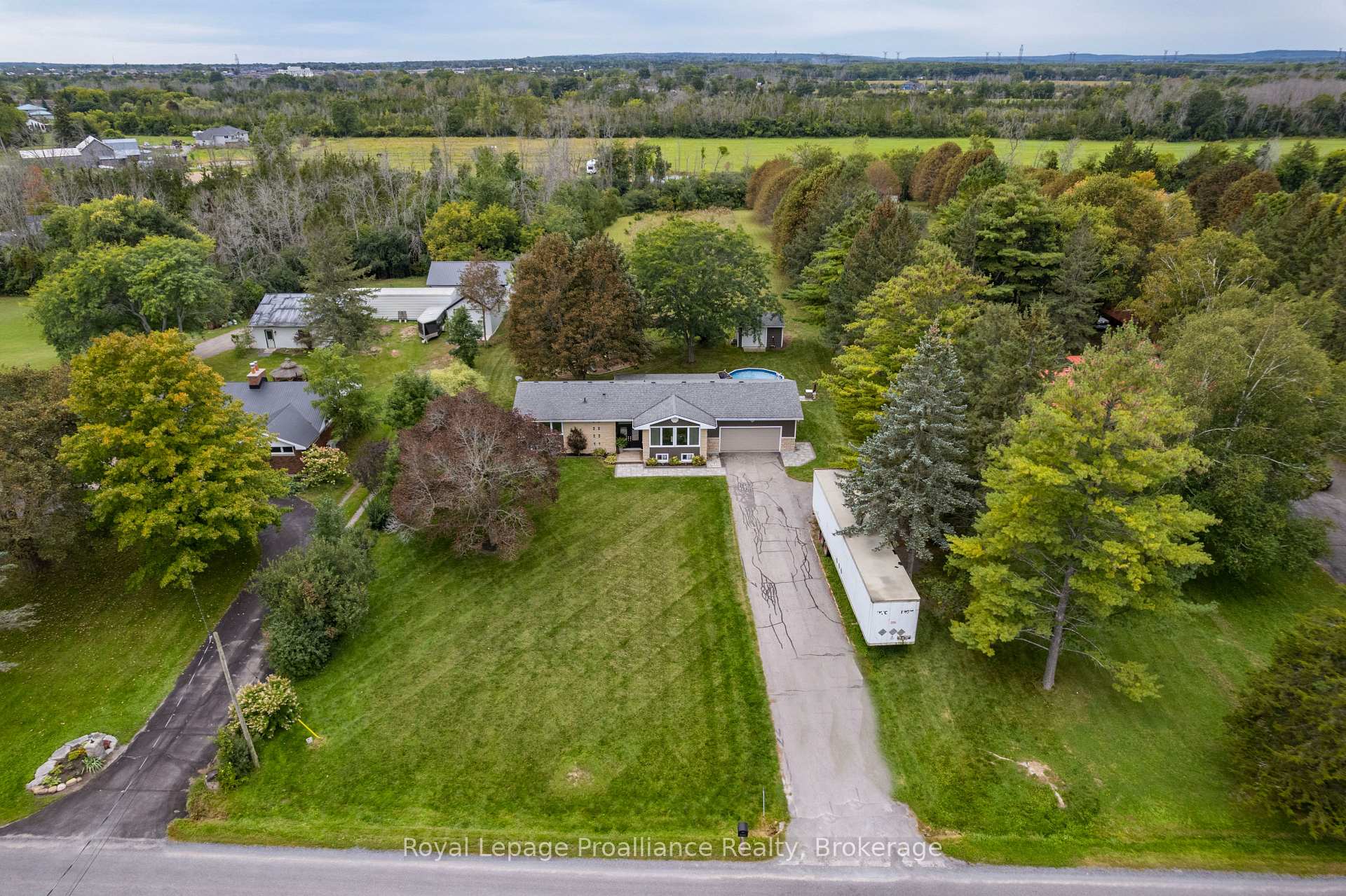 Photo 5 of 328 Ritz Road, Belleville, Thurlow Ward — HOMEH