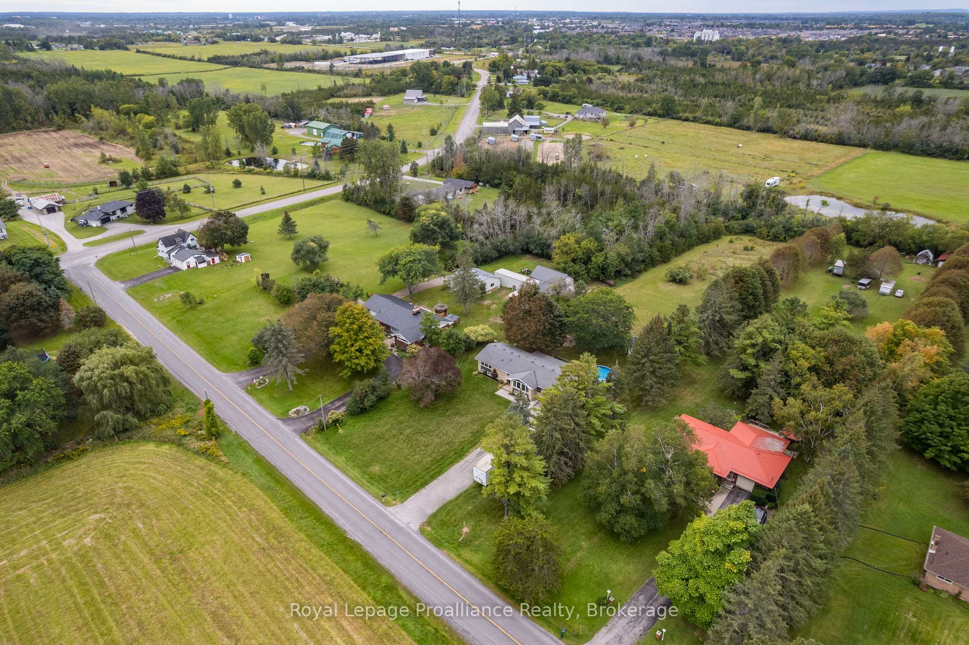 Photo 6 of 328 Ritz Road, Belleville, Thurlow Ward — HOMEH