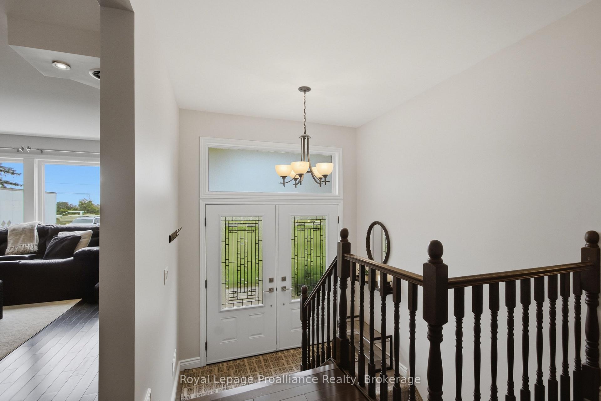 Photo 10 of 328 Ritz Road, Belleville, Thurlow Ward — HOMEH