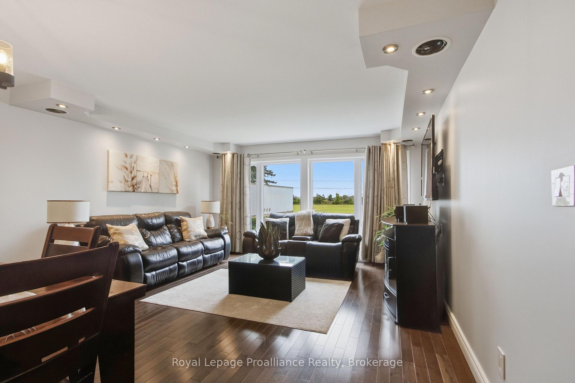 Photo 11 of 328 Ritz Road, Belleville, Thurlow Ward — HOMEH