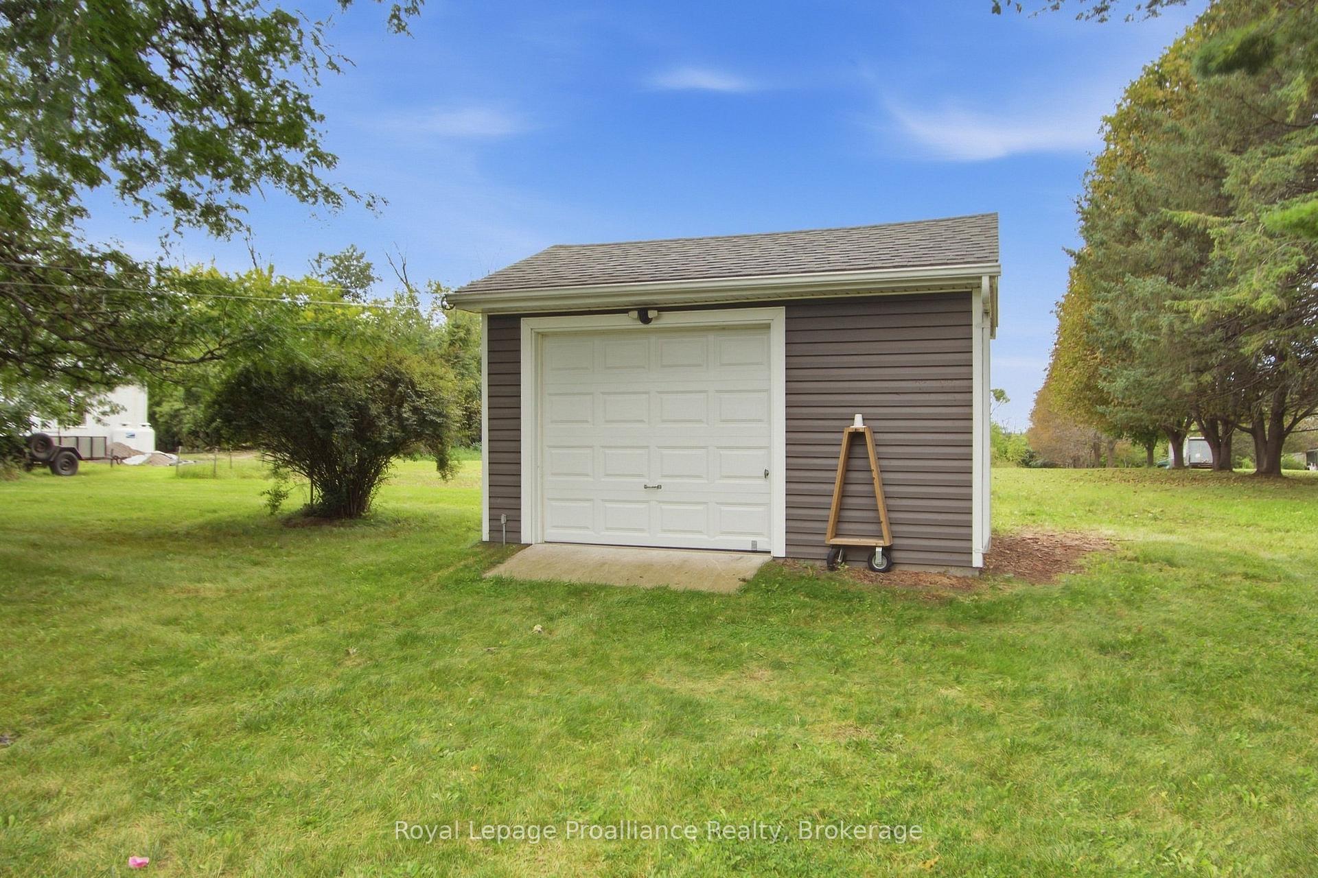 Photo 35 of 328 Ritz Road, Belleville, Thurlow Ward — HOMEH