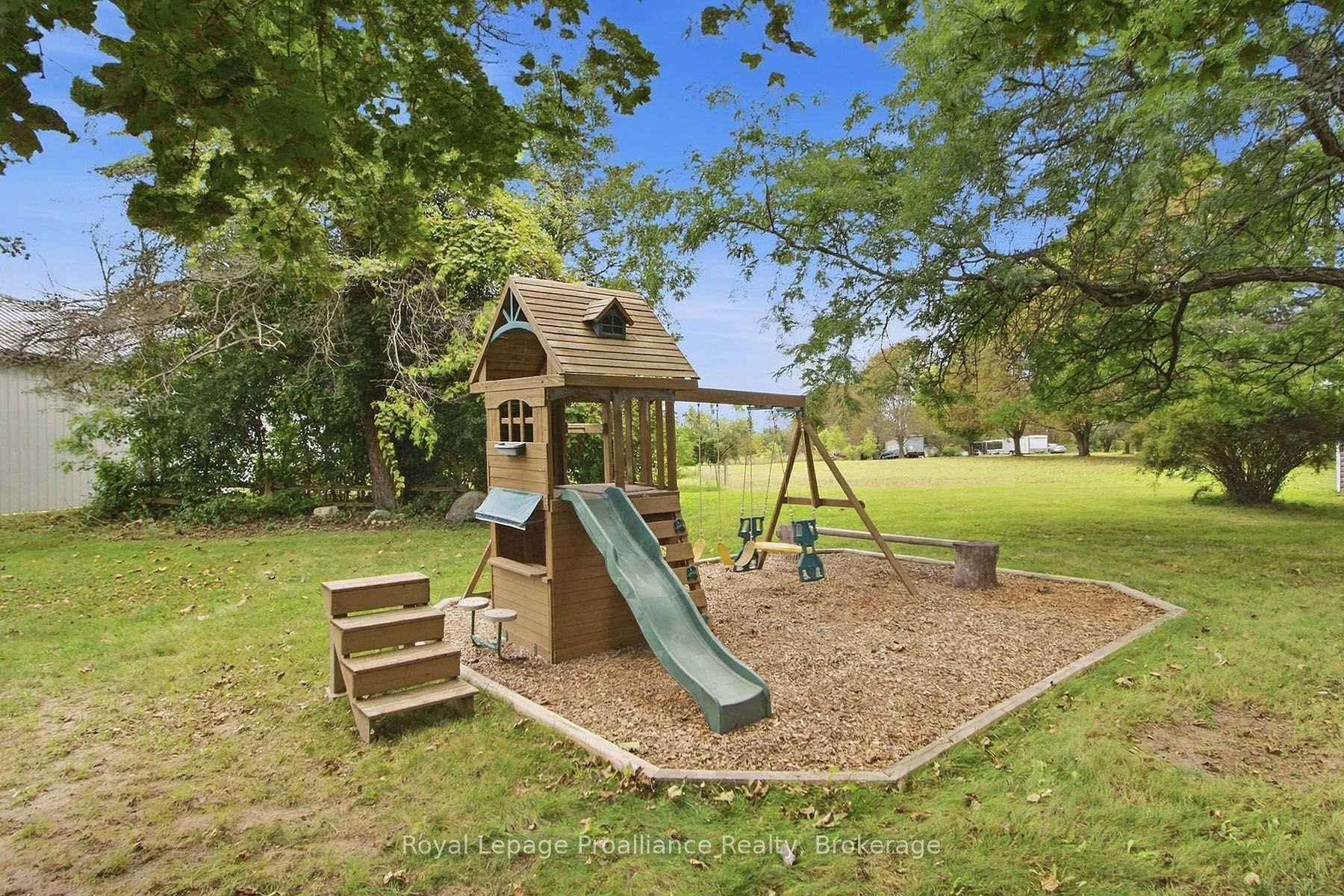 Photo 37 of 328 Ritz Road, Belleville, Thurlow Ward — HOMEH