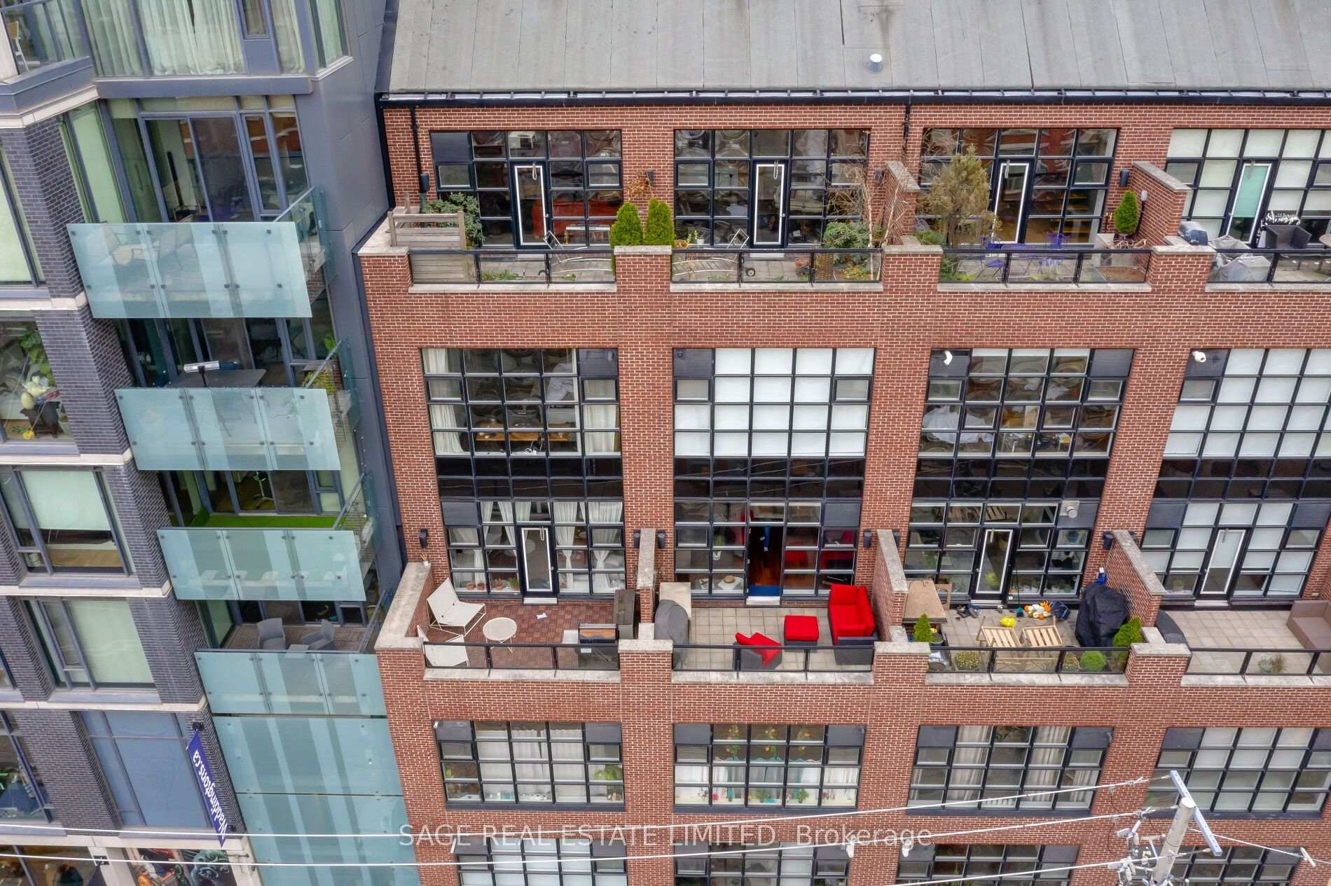 Photo 2 of Unit 402, 261 King Street E, Toronto, Moss Park — HOMEH