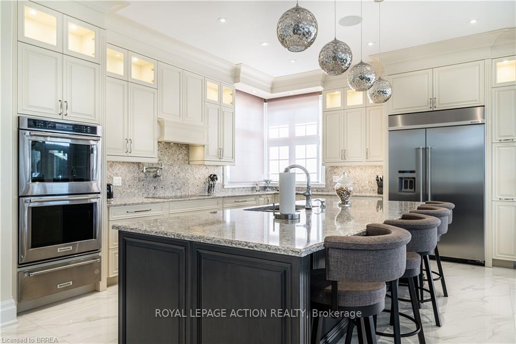 Photo 5 of 49 Ruijs Boulevard, Brantford, Tutela Heights — HOMEH
