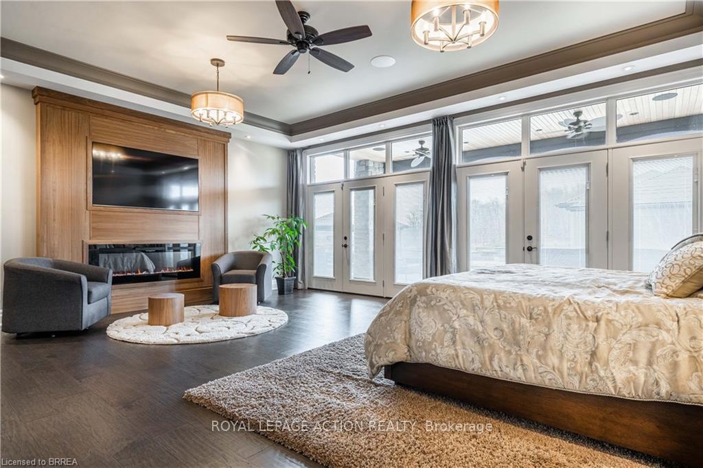 Photo 17 of 49 Ruijs Boulevard, Brantford, Tutela Heights — HOMEH