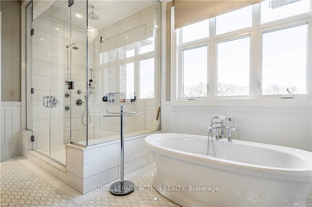 Photo 21 of 49 Ruijs Boulevard, Brantford, Tutela Heights — HOMEH