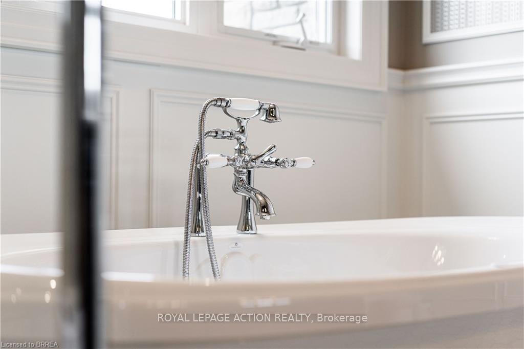 Photo 22 of 49 Ruijs Boulevard, Brantford, Tutela Heights — HOMEH
