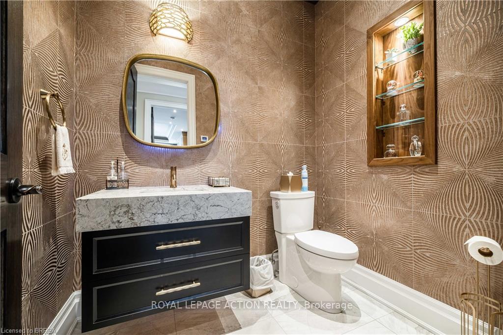 Photo 23 of 49 Ruijs Boulevard, Brantford, Tutela Heights — HOMEH