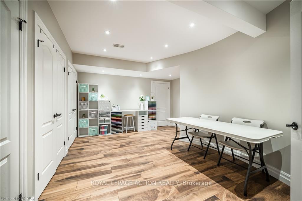 Photo 36 of 49 Ruijs Boulevard, Brantford, Tutela Heights — HOMEH