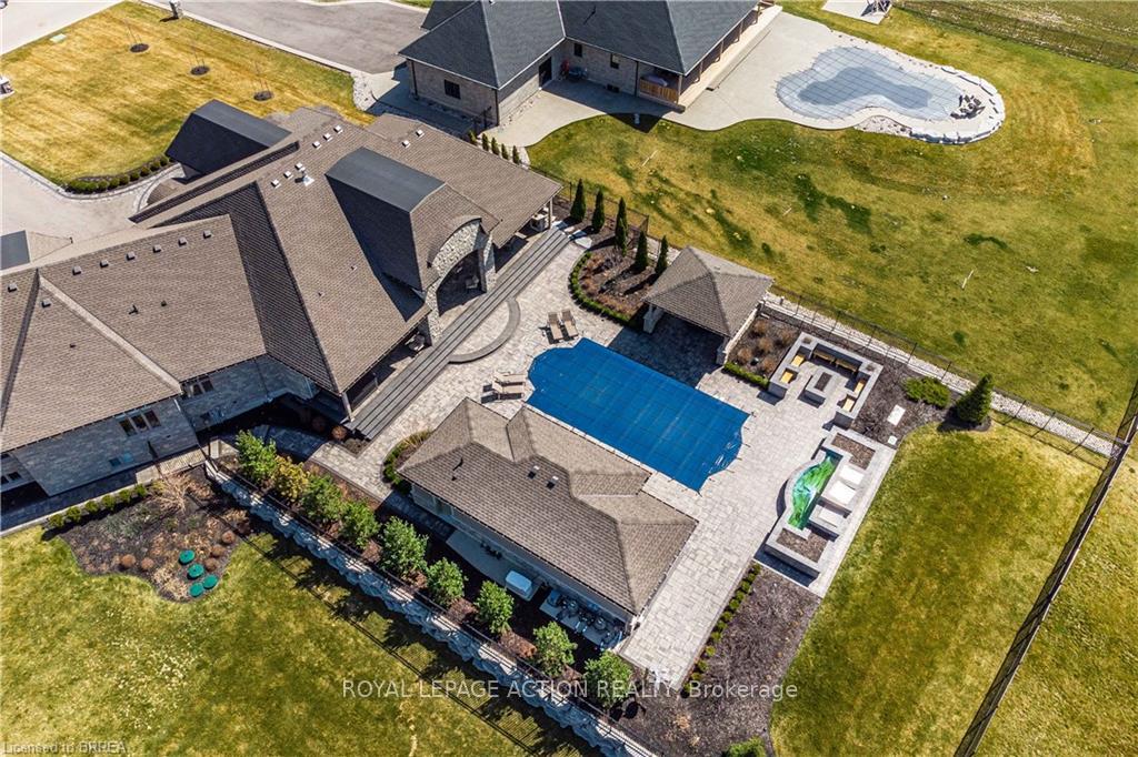Photo 39 of 49 Ruijs Boulevard, Brantford, Tutela Heights — HOMEH
