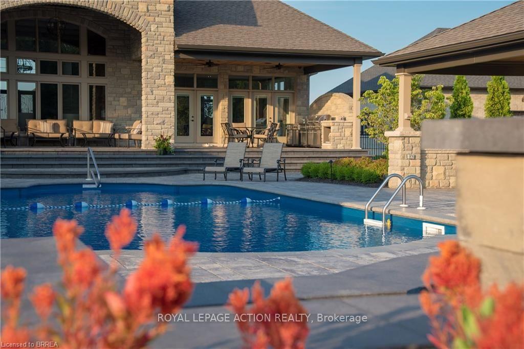 Photo 45 of 49 Ruijs Boulevard, Brantford, Tutela Heights — HOMEH