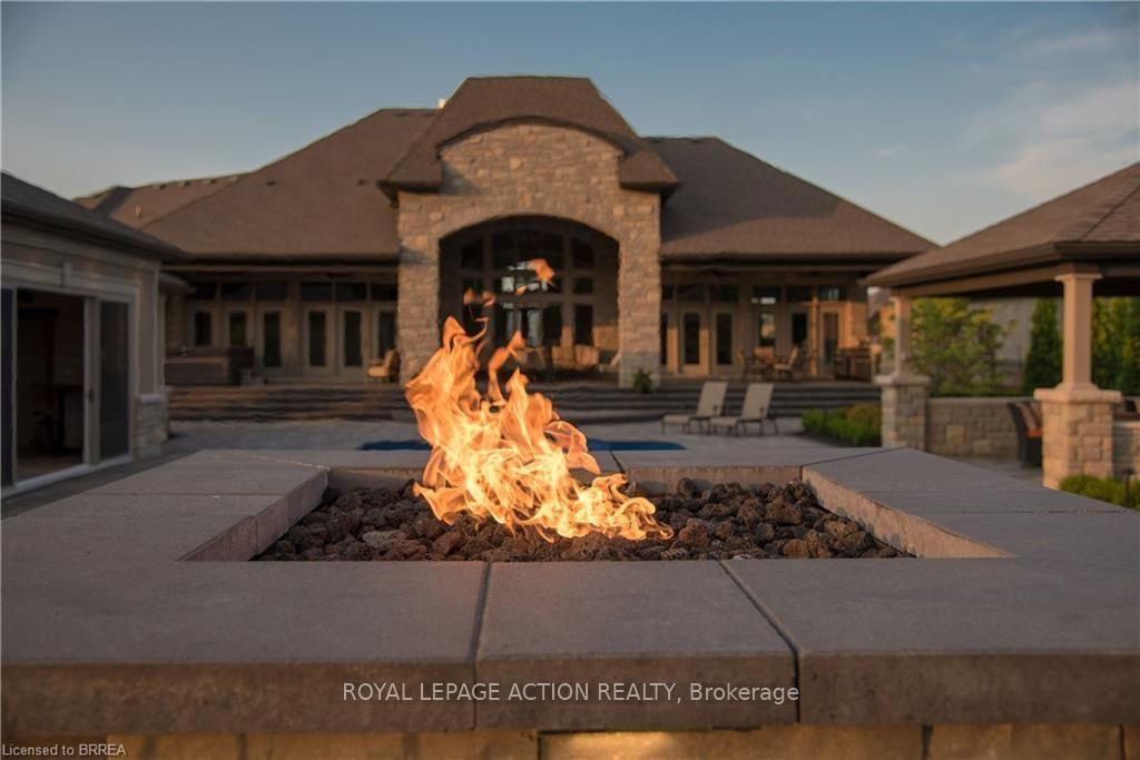 Photo 48 of 49 Ruijs Boulevard, Brantford, Tutela Heights — HOMEH