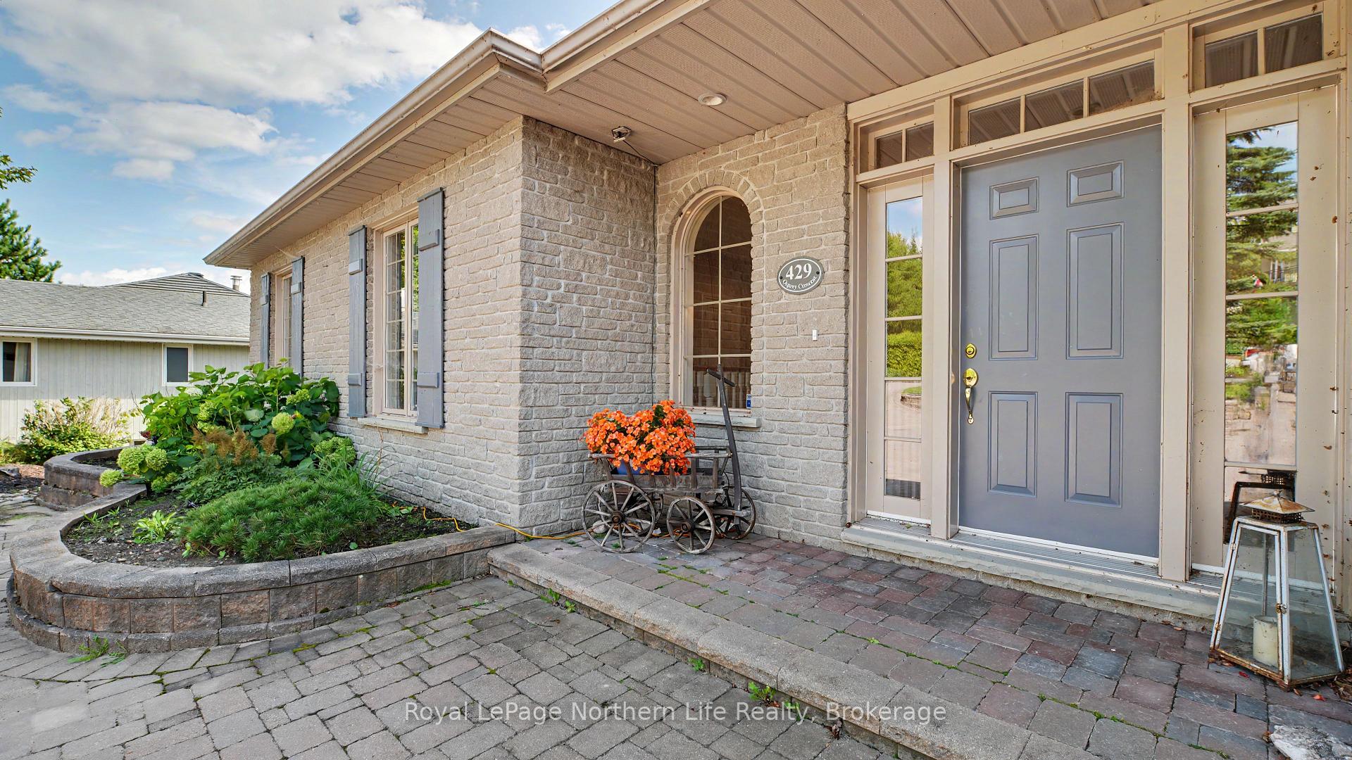Photo 2 of 429 Osprey Crescent, Callander — HOMEH