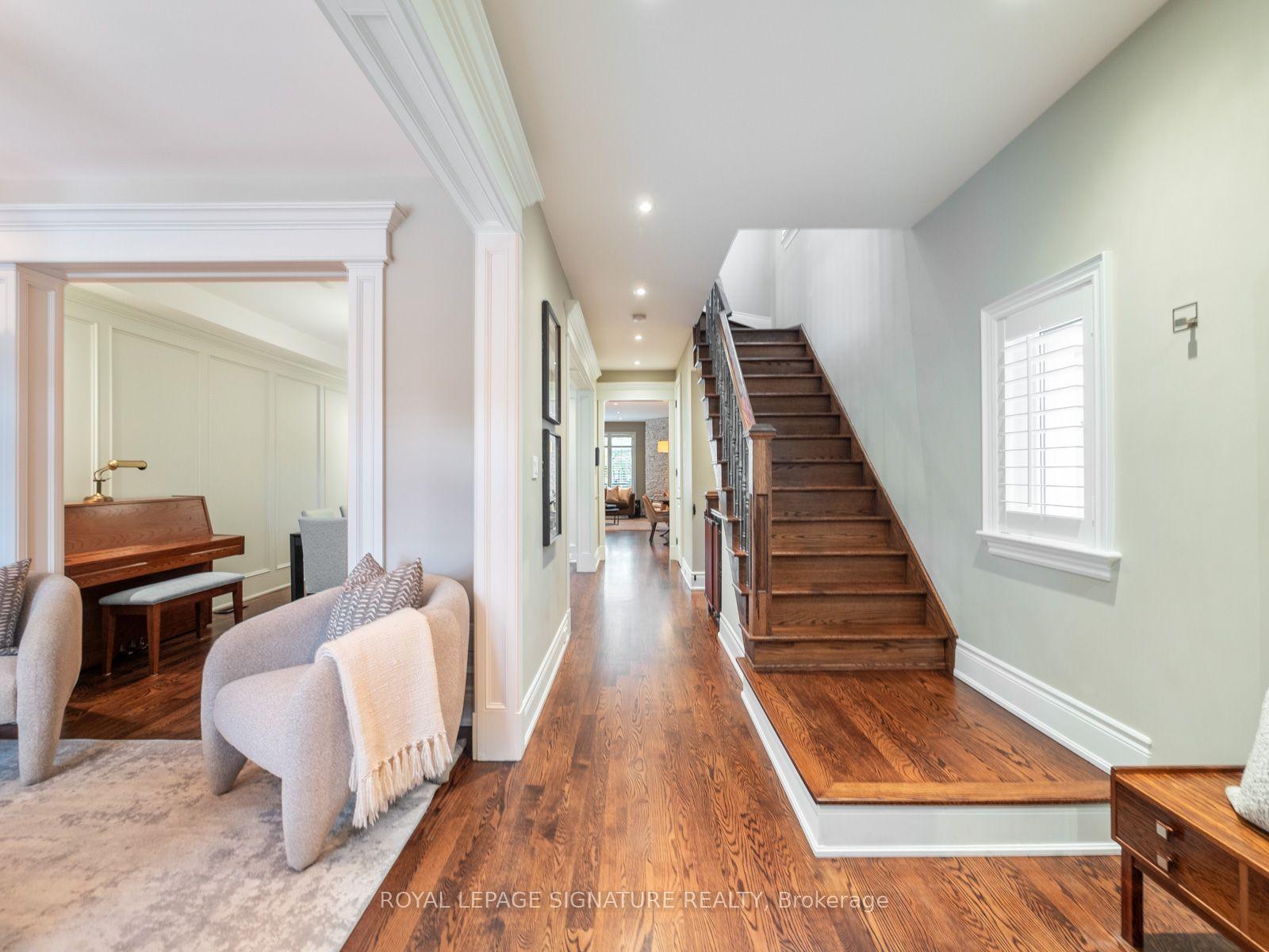 Photo 3 of 351 Cranbrooke Avenue, Toronto, Bedford Park-Nortown — HOMEH