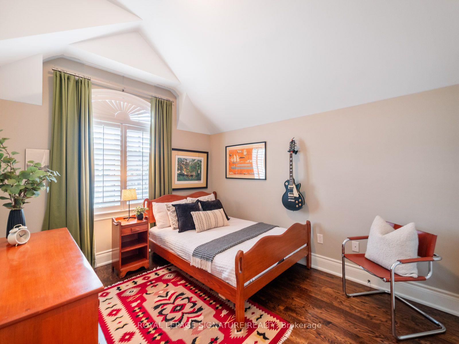 Photo 24 of 351 Cranbrooke Avenue, Toronto, Bedford Park-Nortown — HOMEH
