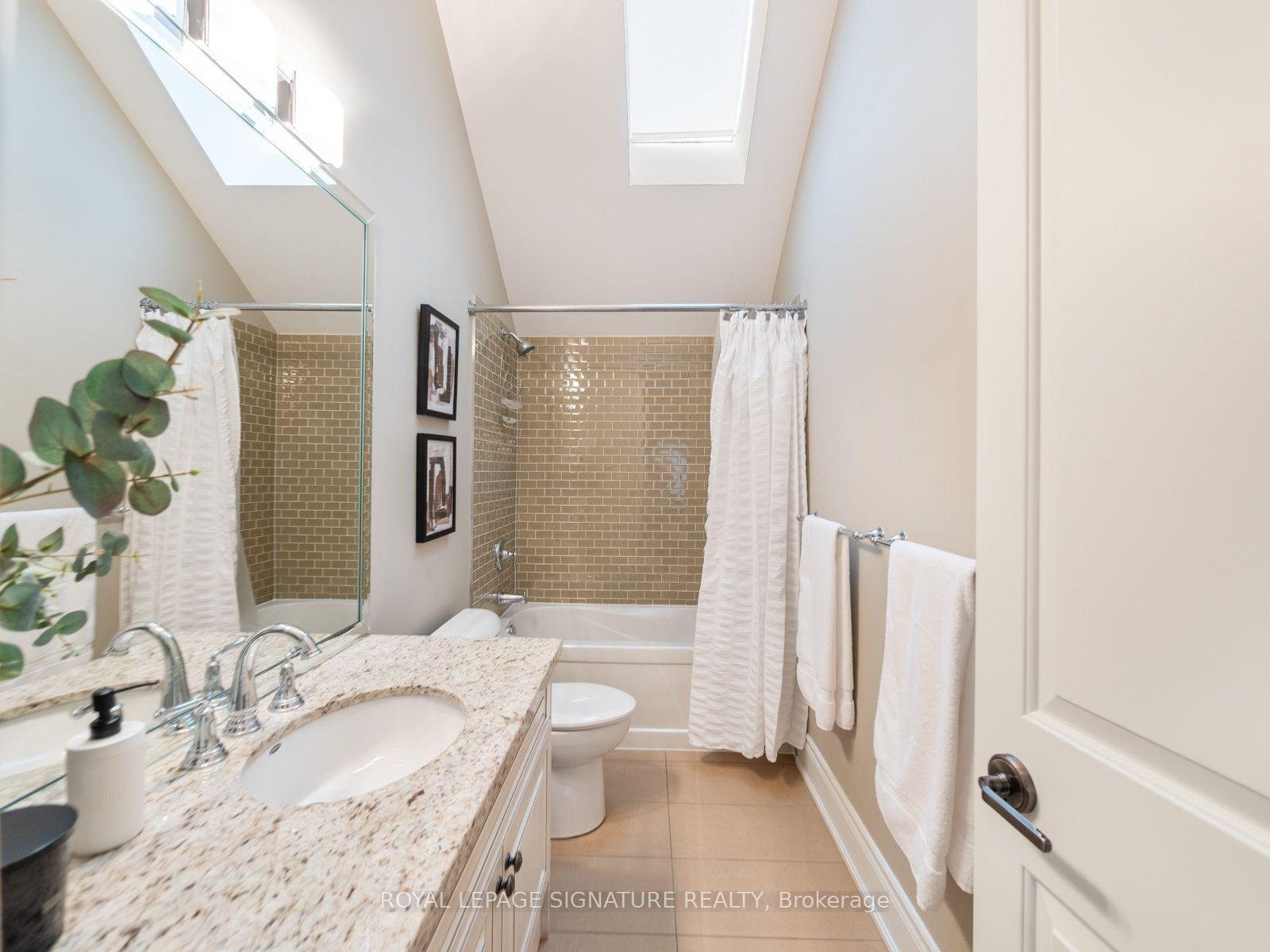 Photo 25 of 351 Cranbrooke Avenue, Toronto, Bedford Park-Nortown — HOMEH