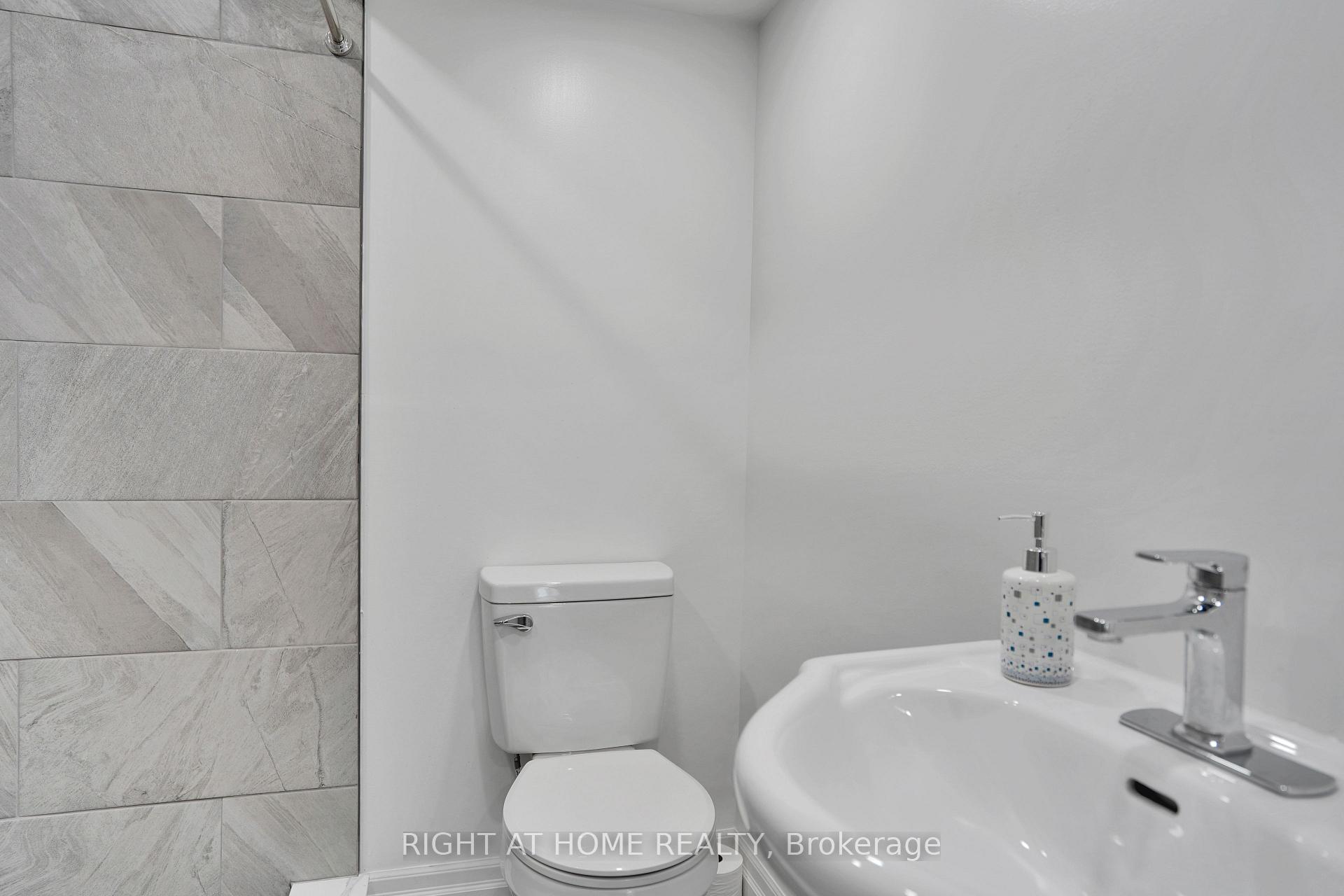 Photo 11 of Unit 45, 701 Homer Watson Boulevard, Kitchener, Country Hills East — HOMEH