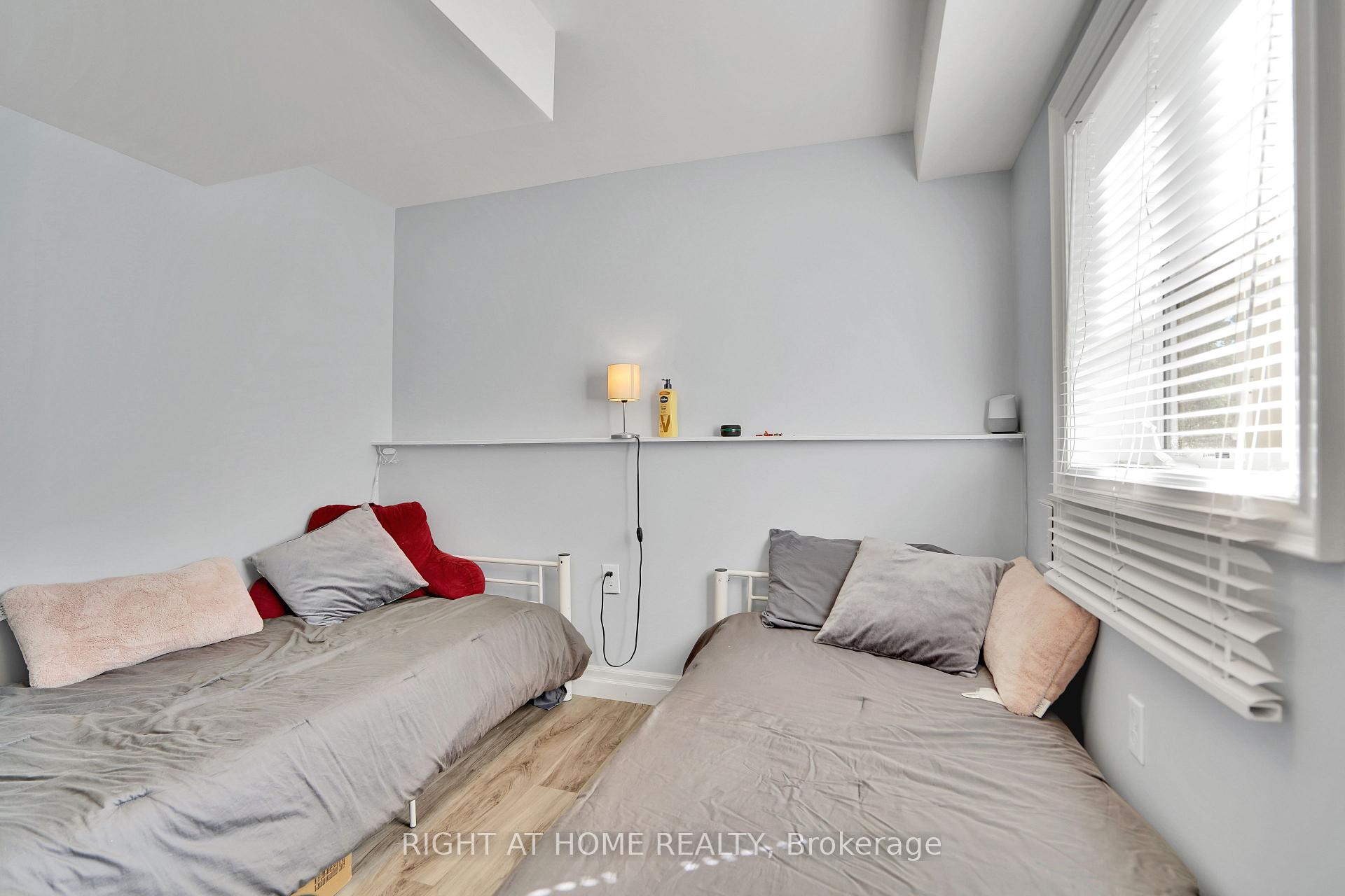 Photo 13 of Unit 45, 701 Homer Watson Boulevard, Kitchener, Country Hills East — HOMEH