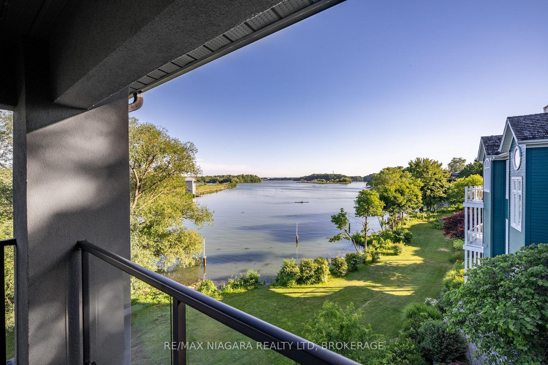 Photo 25 of 33 Canal Street, St. Catharines, Port Dalhousie — HOMEH