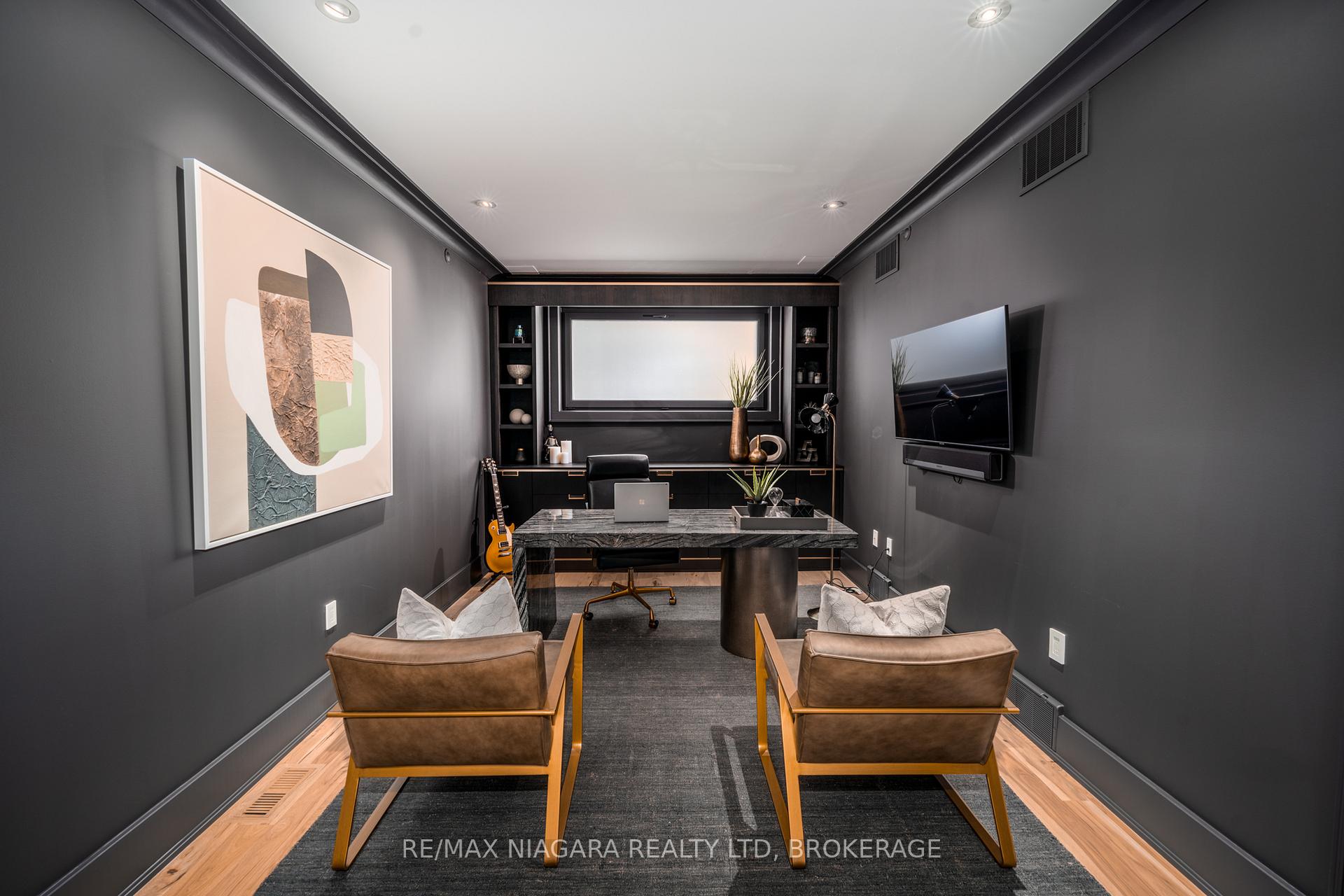 Photo 26 of 33 Canal Street, St. Catharines, Port Dalhousie — HOMEH