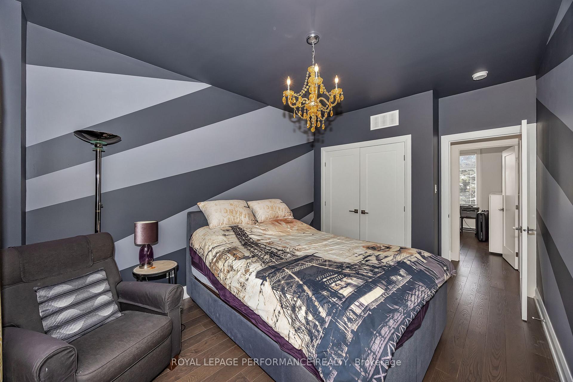 Photo 13 of 383 Princeton Avenue, Ottawa, McKellar/Highland — HOMEH