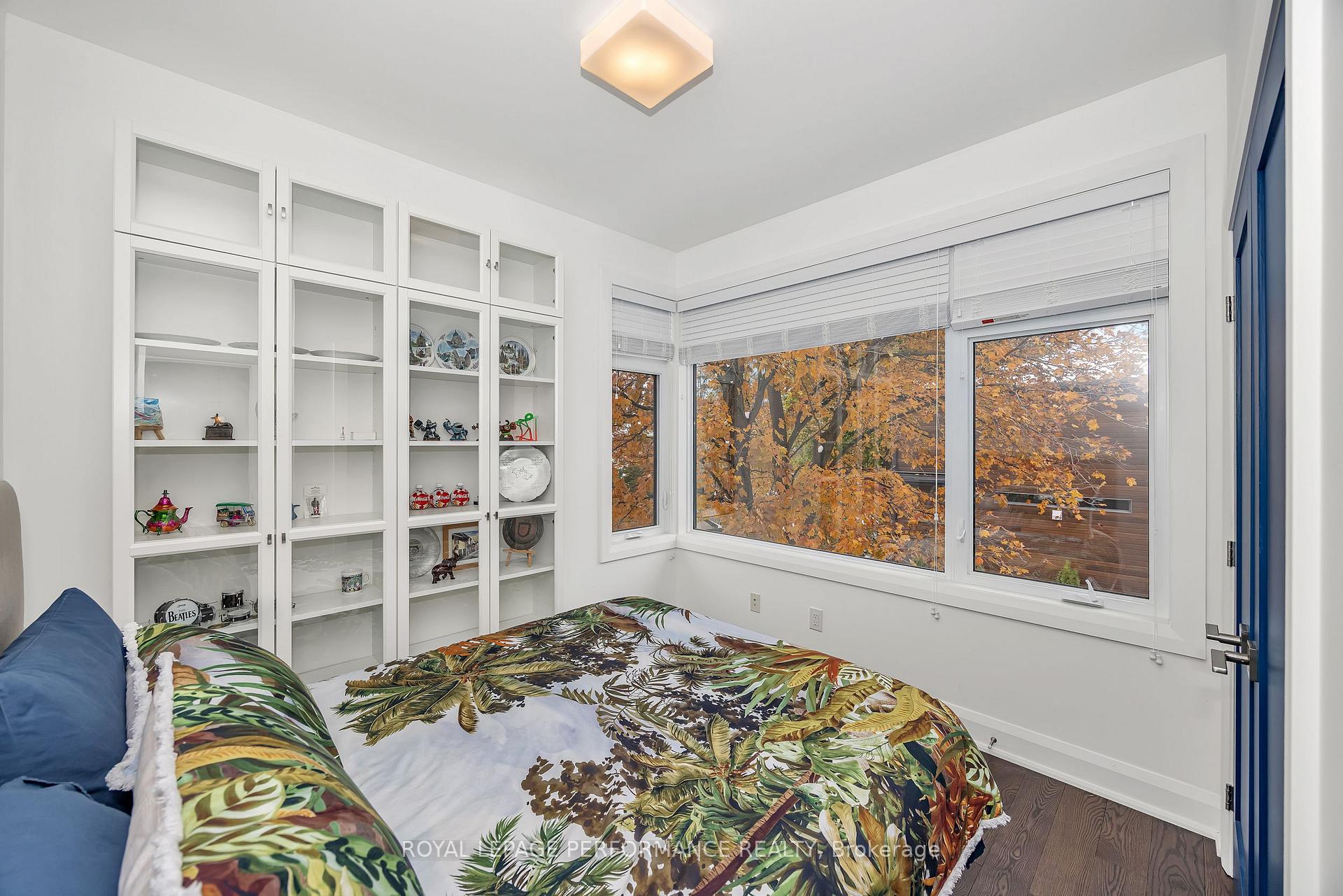 Photo 14 of 383 Princeton Avenue, Ottawa, McKellar/Highland — HOMEH