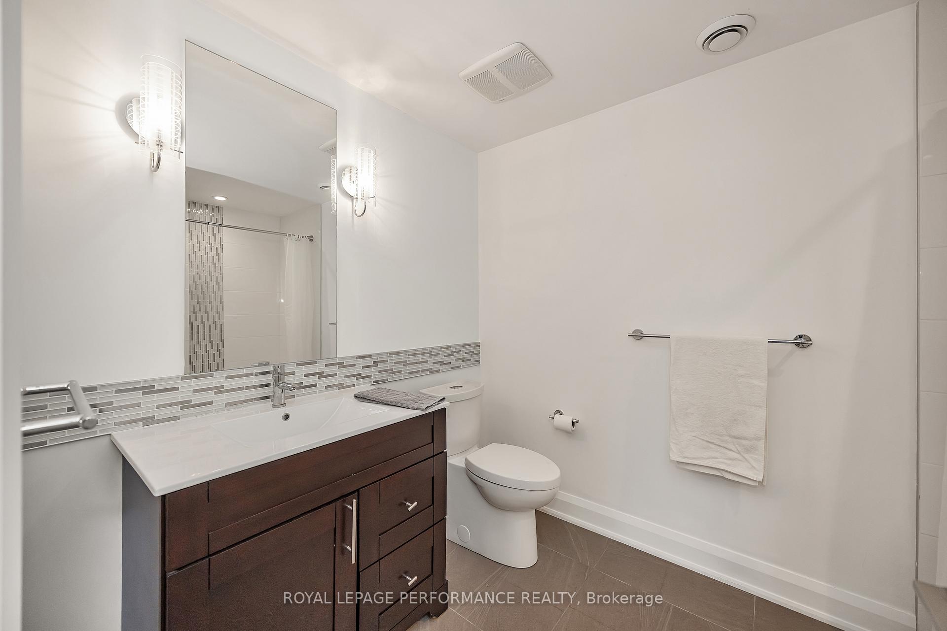 Photo 20 of 383 Princeton Avenue, Ottawa, McKellar/Highland — HOMEH
